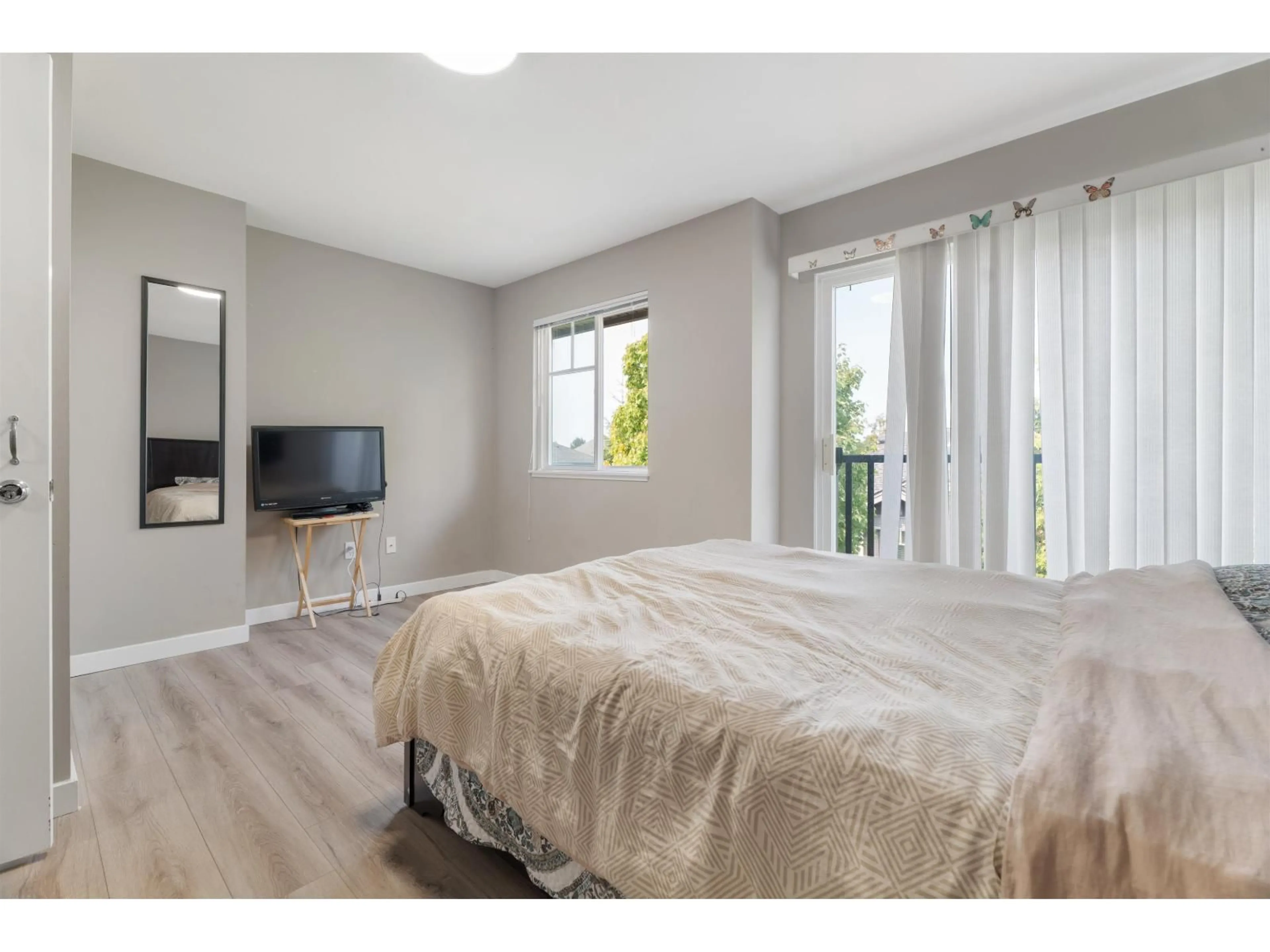Bedroom with bed, wood/laminate floor for 63 - 12040 68 AVENUE, Surrey British Columbia V3W1P5