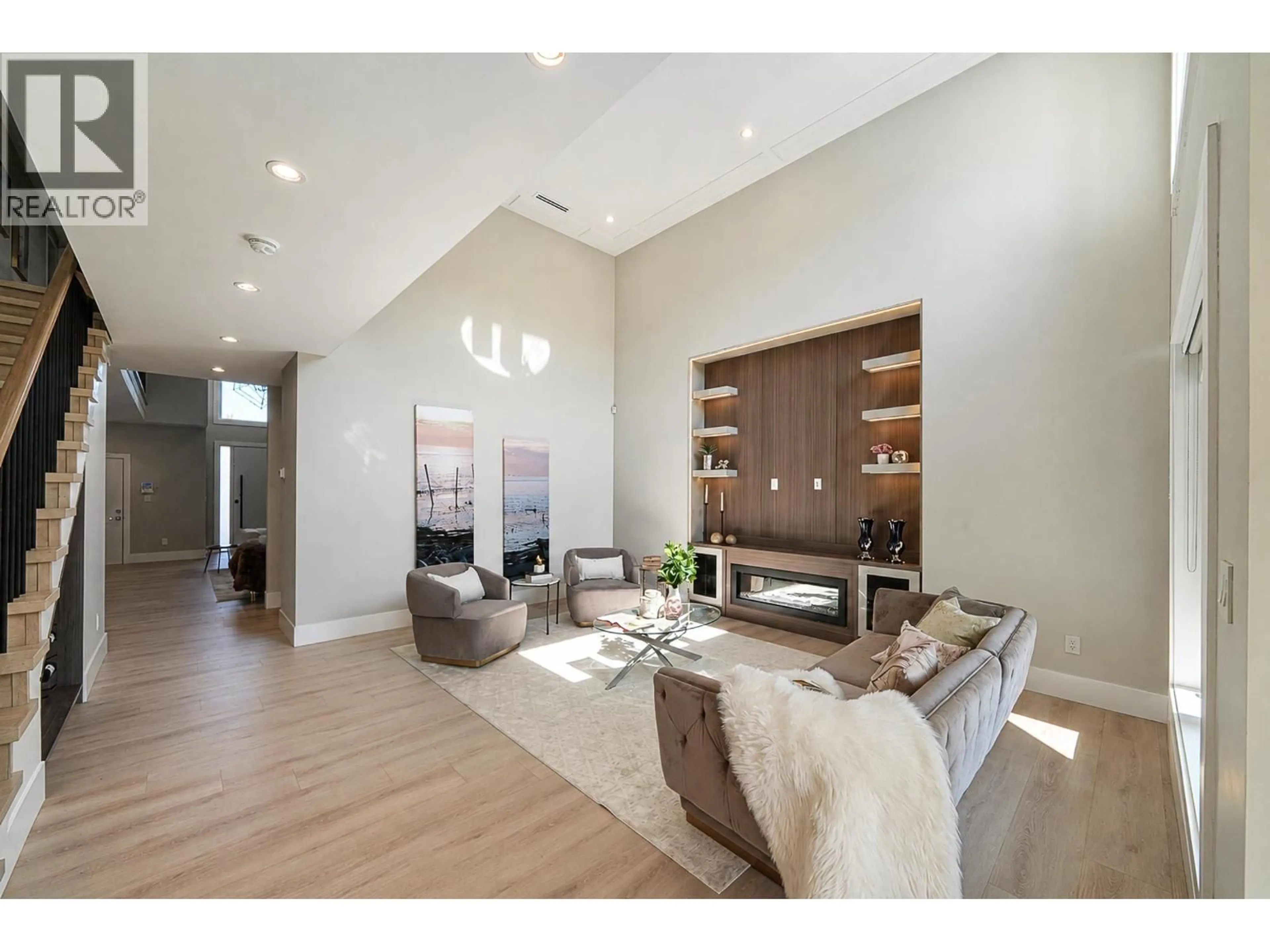 Living room with furniture, wood/laminate floor for 11911 DUNAVON PLACE, Richmond British Columbia V7E3Y1