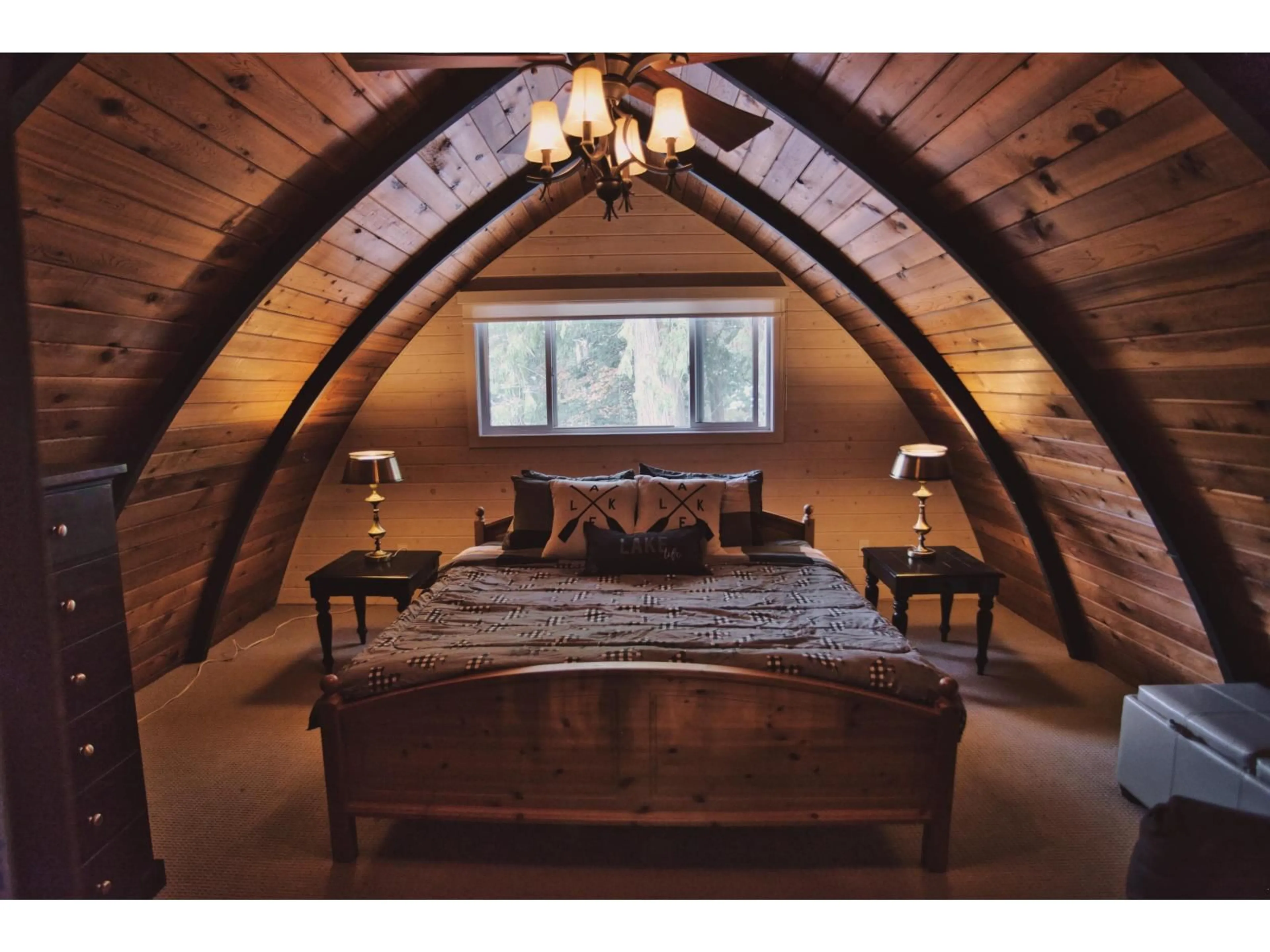 Bedroom with bed, wood/laminate floor for 66603 SUMMER ROAD, Hope British Columbia V0X1L1