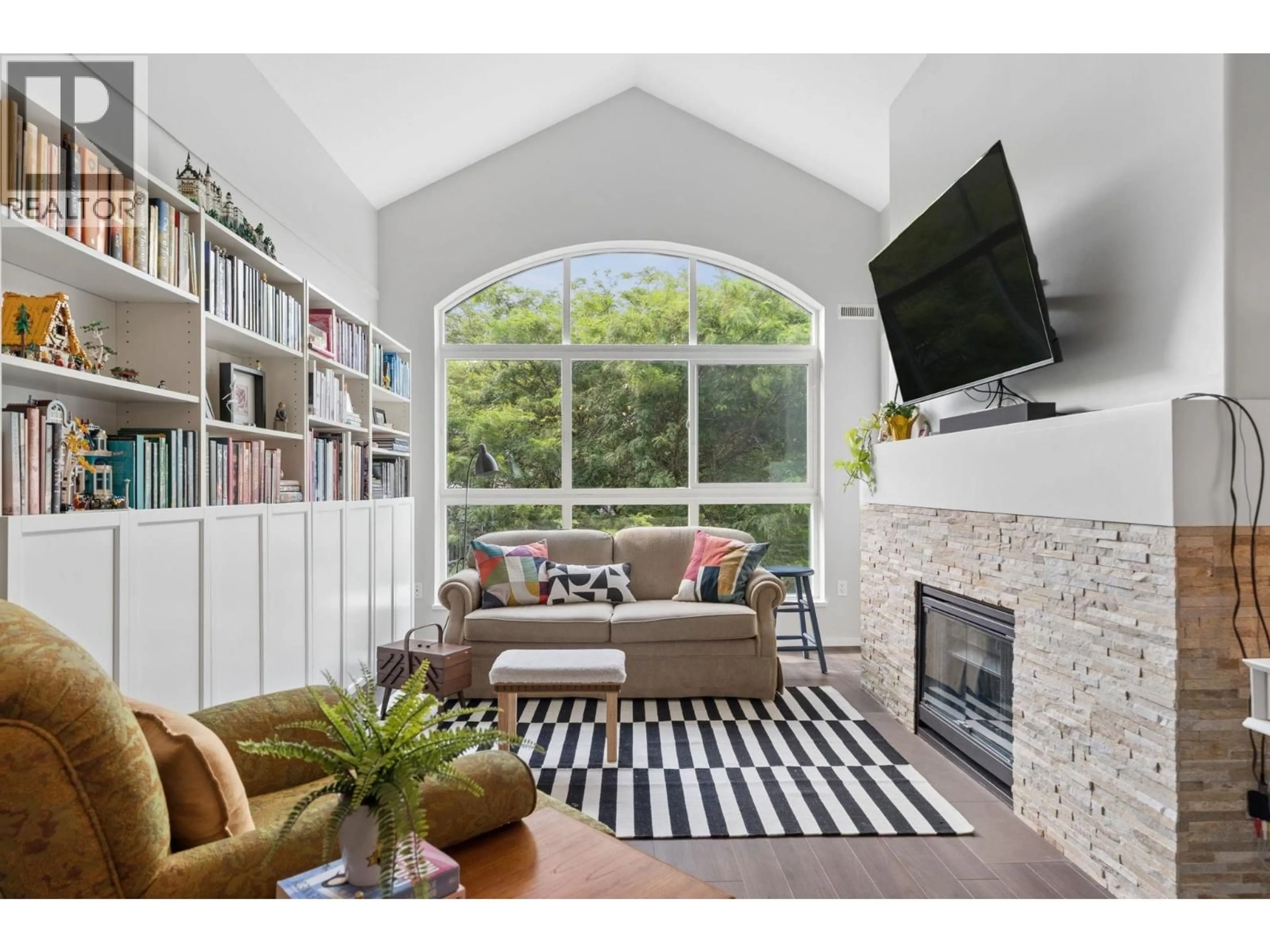 Living room with furniture, unknown for 410 - 5500 LYNAS LANE, Richmond British Columbia V7C5R5