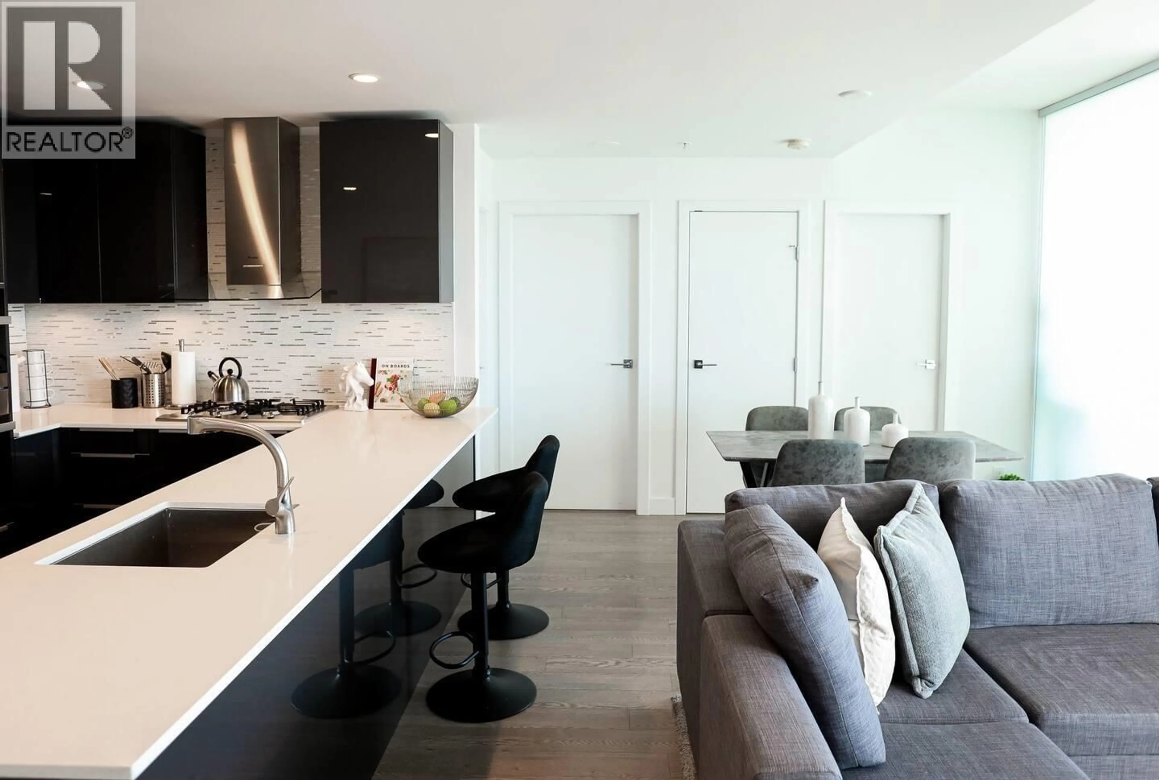 Open concept kitchen, unknown for 4103 - 1283 HOWE STREET, Vancouver British Columbia V5C1P7