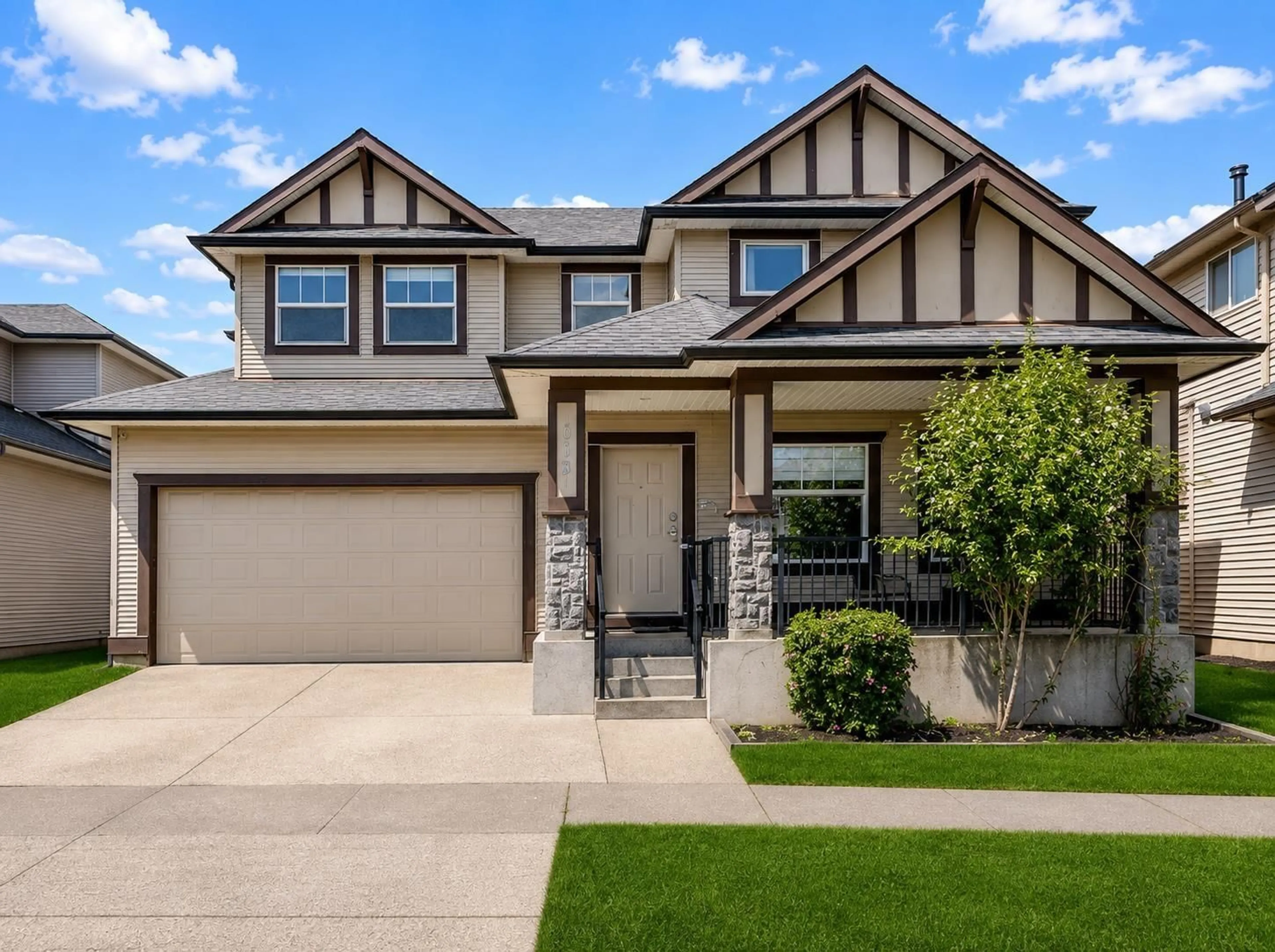 Home with vinyl exterior material, street for 6131 167 B STREET, Surrey British Columbia V3S0Z1