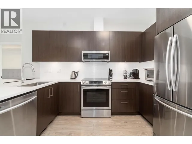 409 - 1633 TATLOW AVENUE, North Vancouver 4