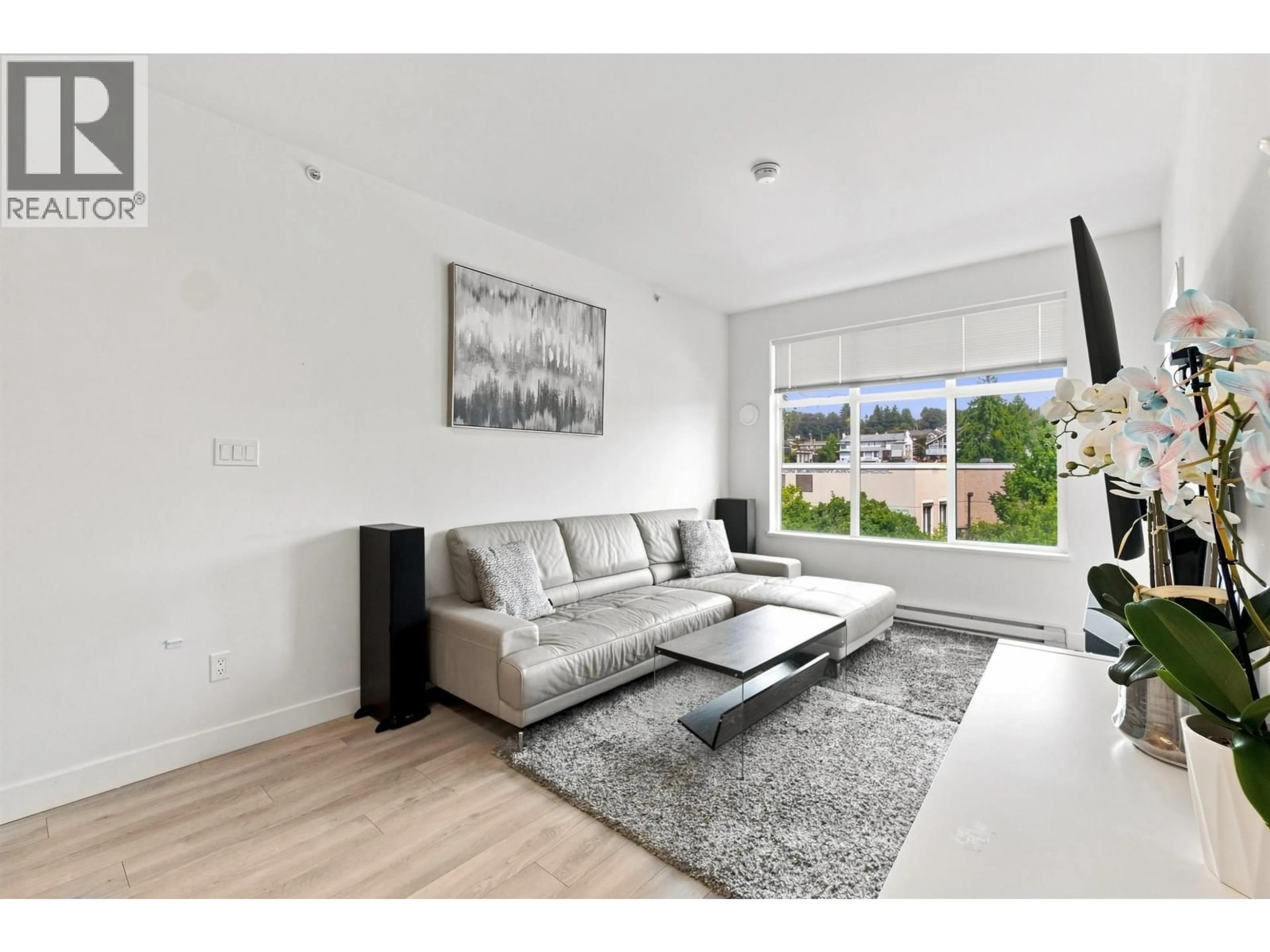 Living room with furniture, unknown for 411 - 828 GAUTHIER AVENUE, Coquitlam British Columbia V3K1R9