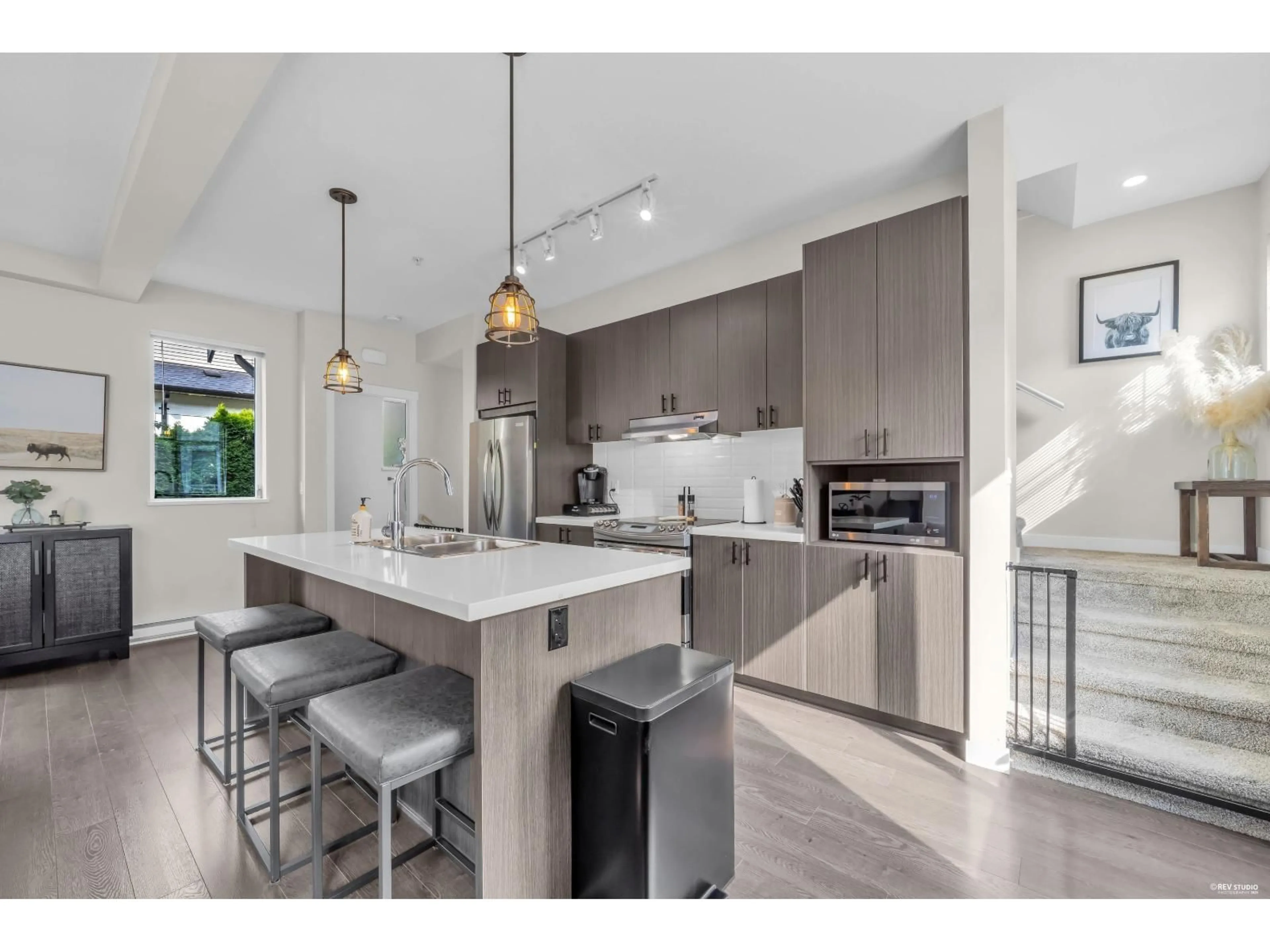 Open concept kitchen, unknown for 100 - 8138 204 STREET, Langley British Columbia V2Y0T4