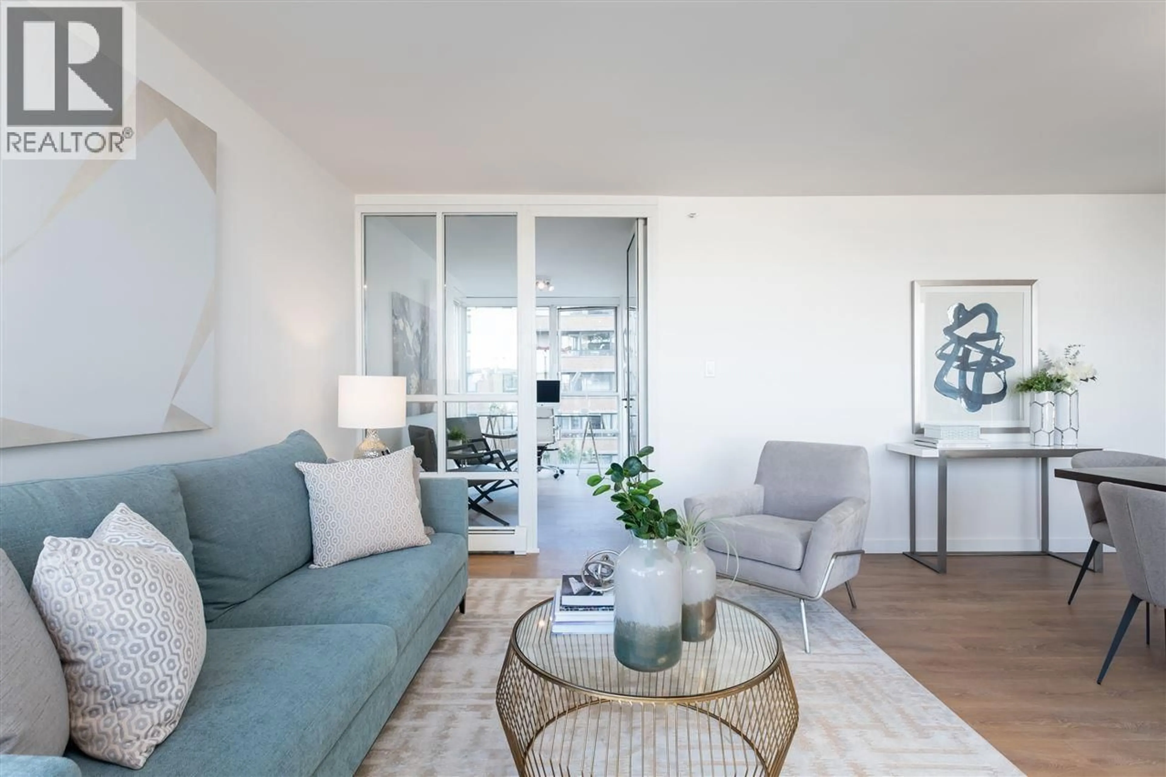 Living room with furniture, unknown for 605 - 1228 MARINASIDE CRESCENT, Vancouver British Columbia V6Z2W4