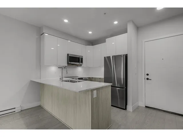 110 - 5486 199A STREET, Langley 5