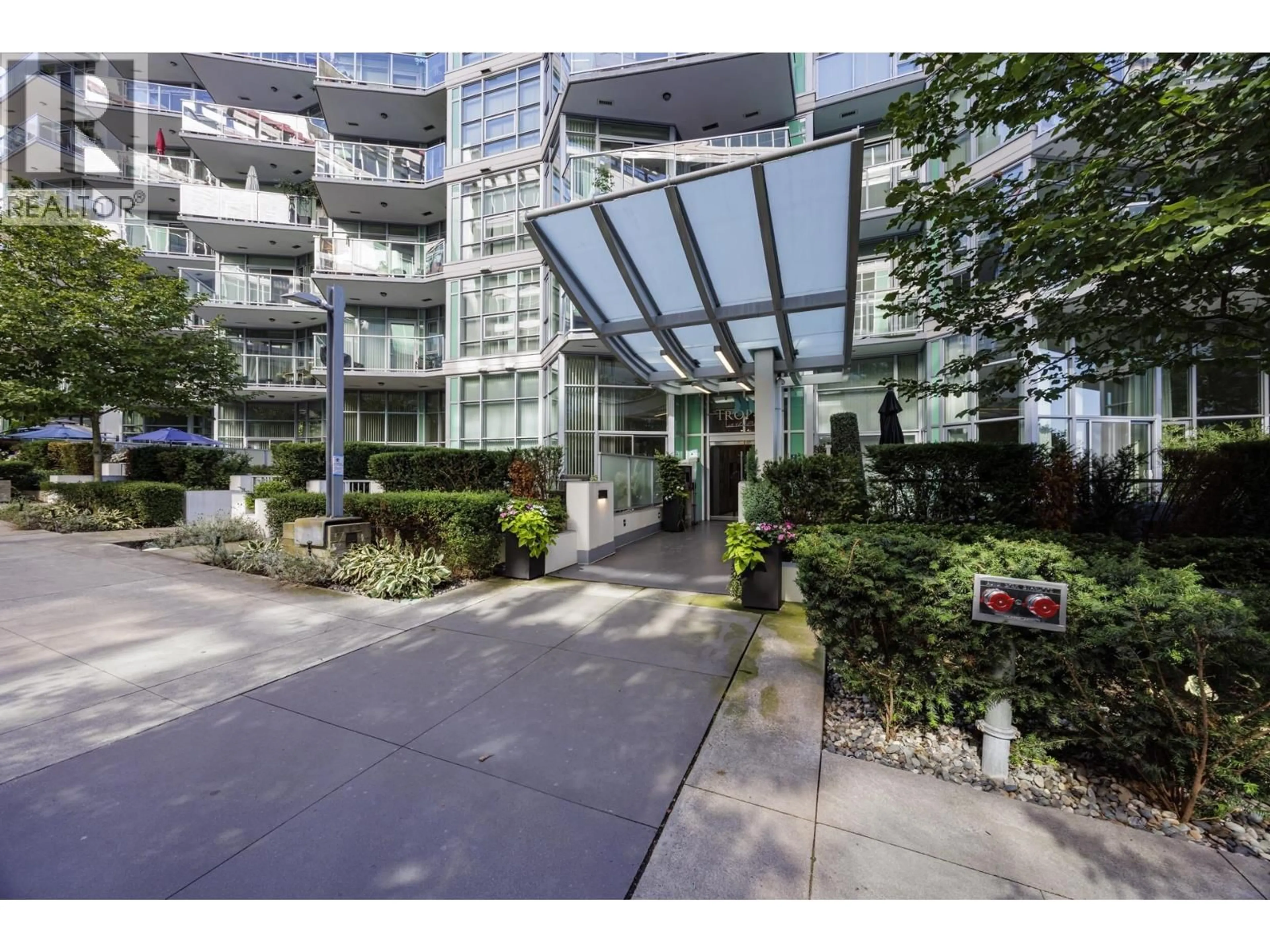 Indoor foyer for 303 - 199 VICTORY SHIP WAY, North Vancouver British Columbia V7L0E2