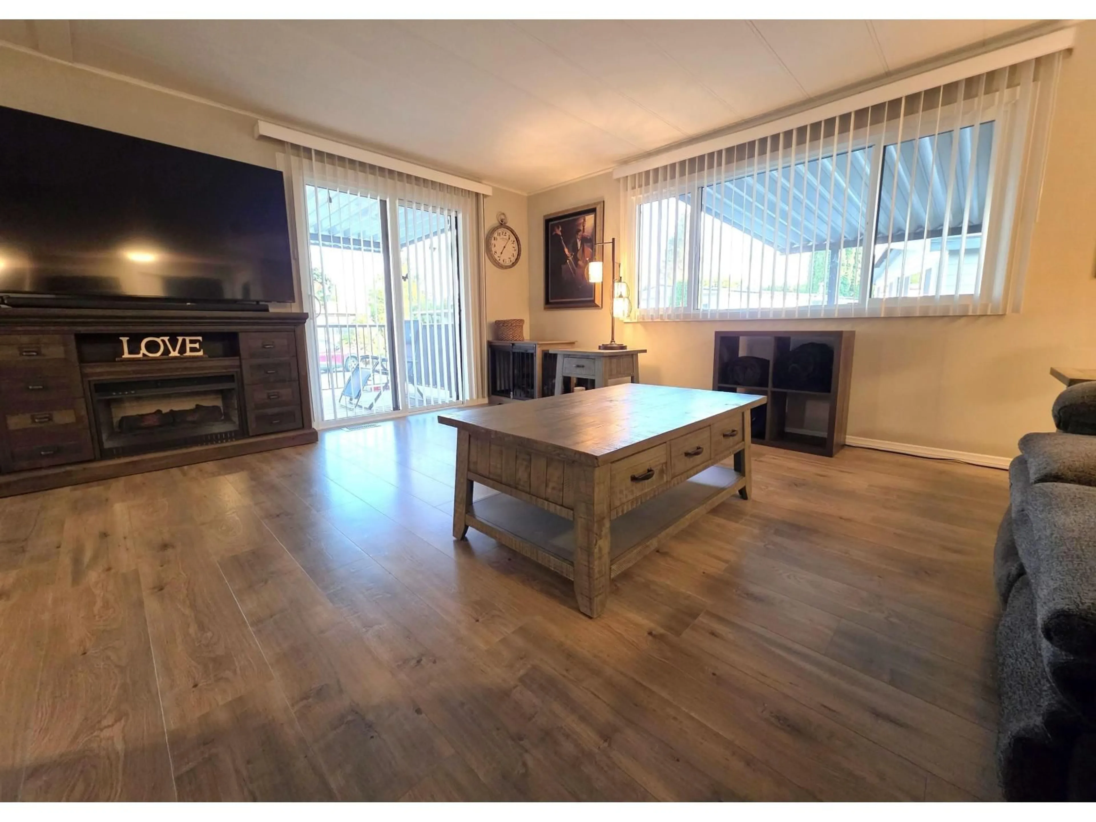 A pic of a room for 140 - 1840 160 STREET, Surrey British Columbia V4A4X4