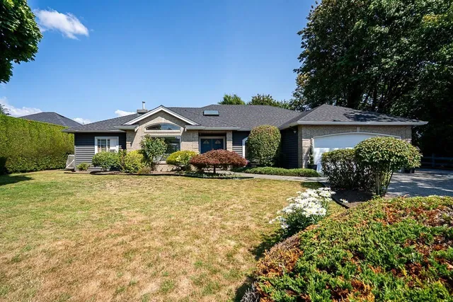 5758 KETTLE CRESCENT WEST, Surrey 2
