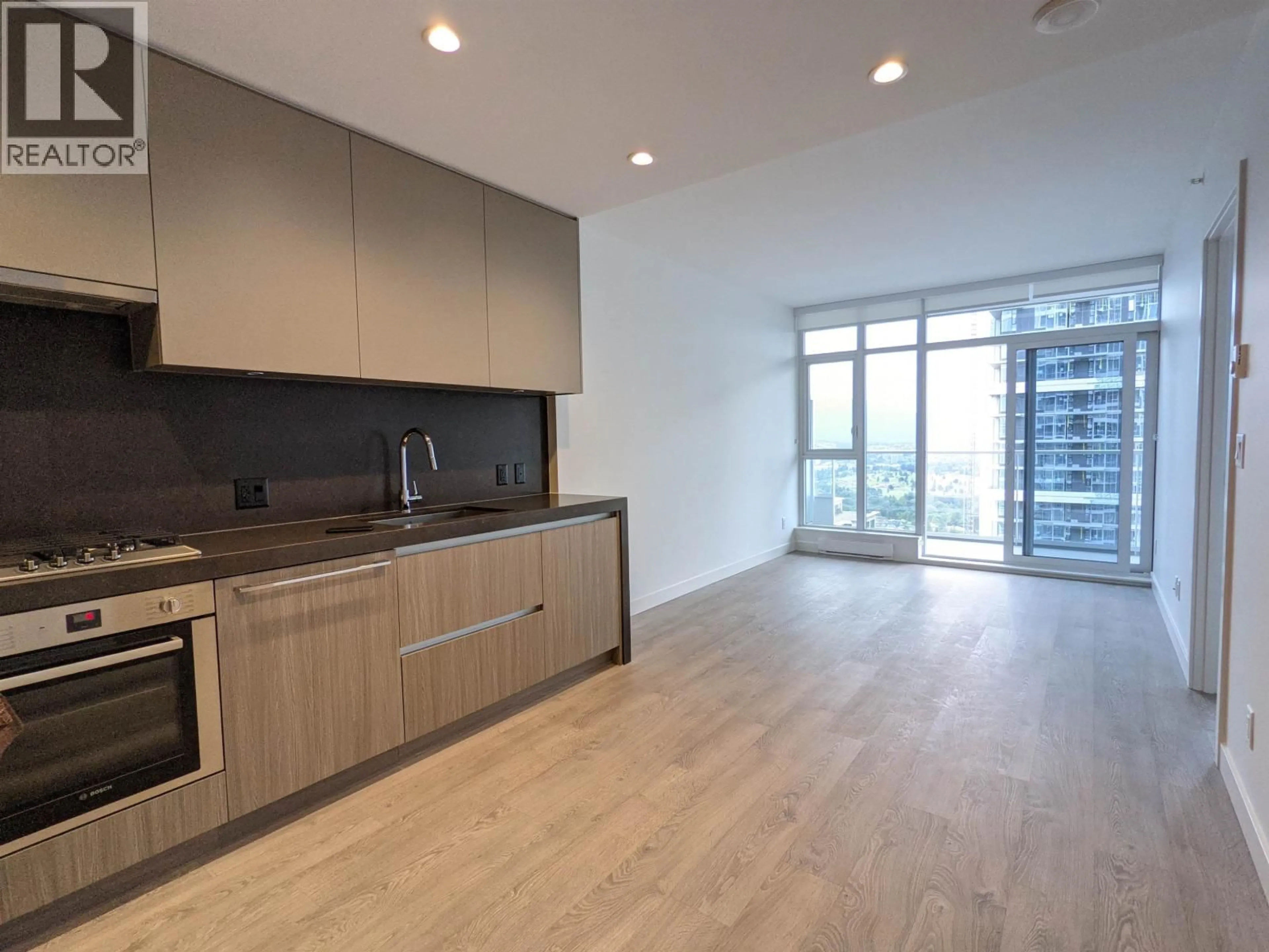 Standard kitchen, unknown for 3006 - 6080 MCKAY AVENUE, Burnaby British Columbia V5H0J4