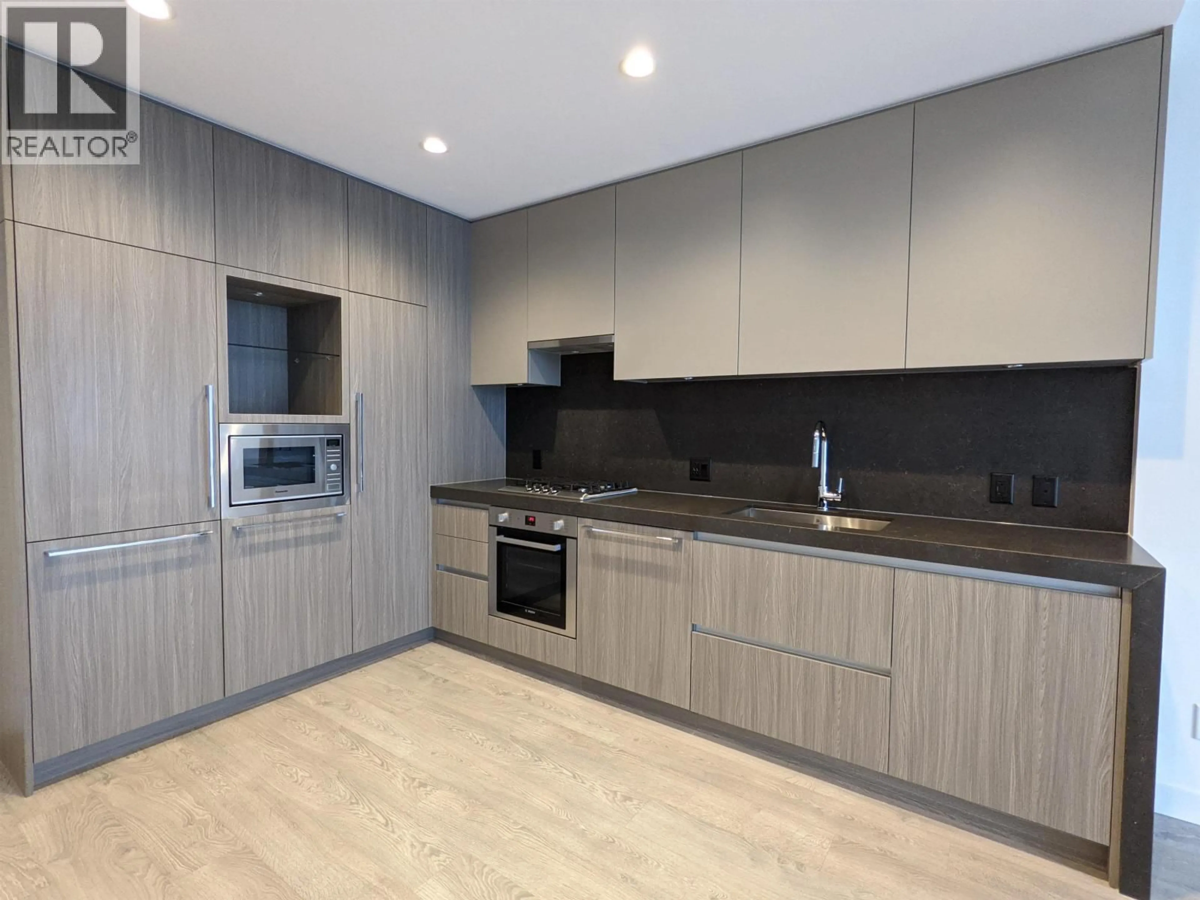 Standard kitchen, unknown for 3006 - 6080 MCKAY AVENUE, Burnaby British Columbia V5H0J4