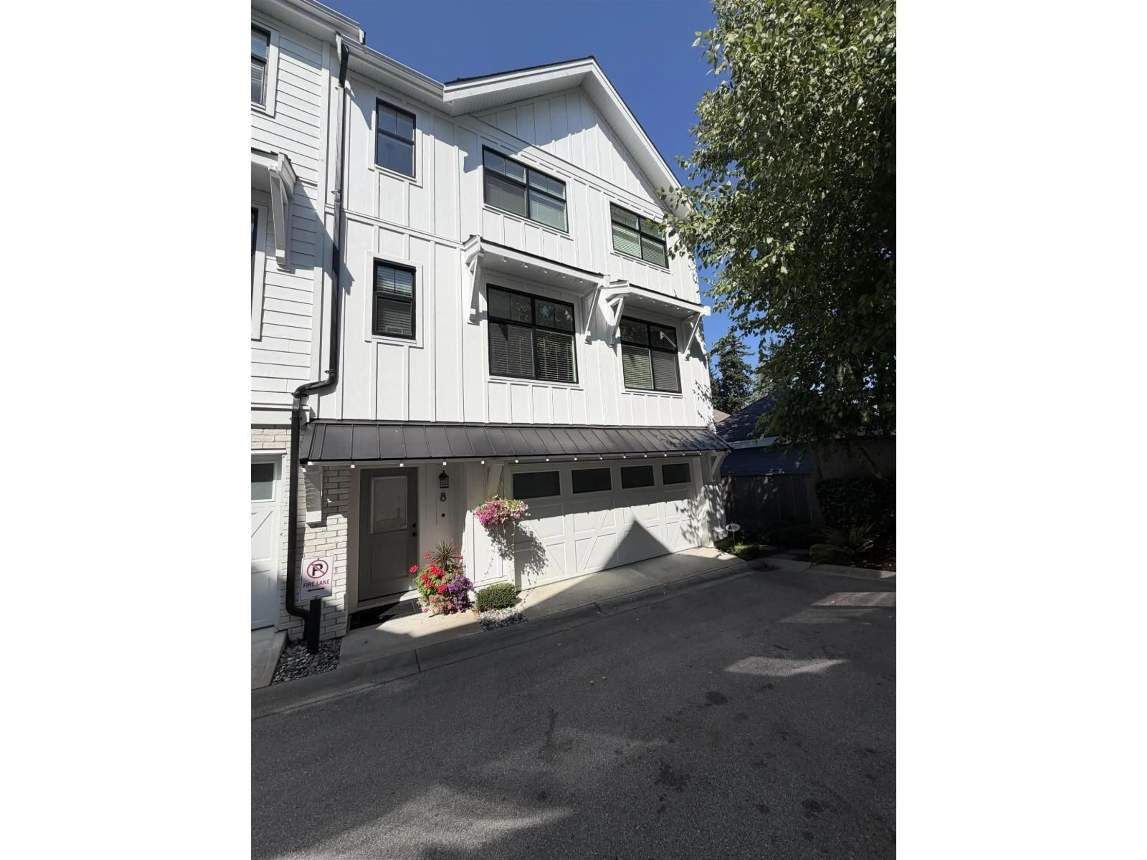 Unknown for 8 - 3339 148 STREET, Surrey British Columbia V4P0G6