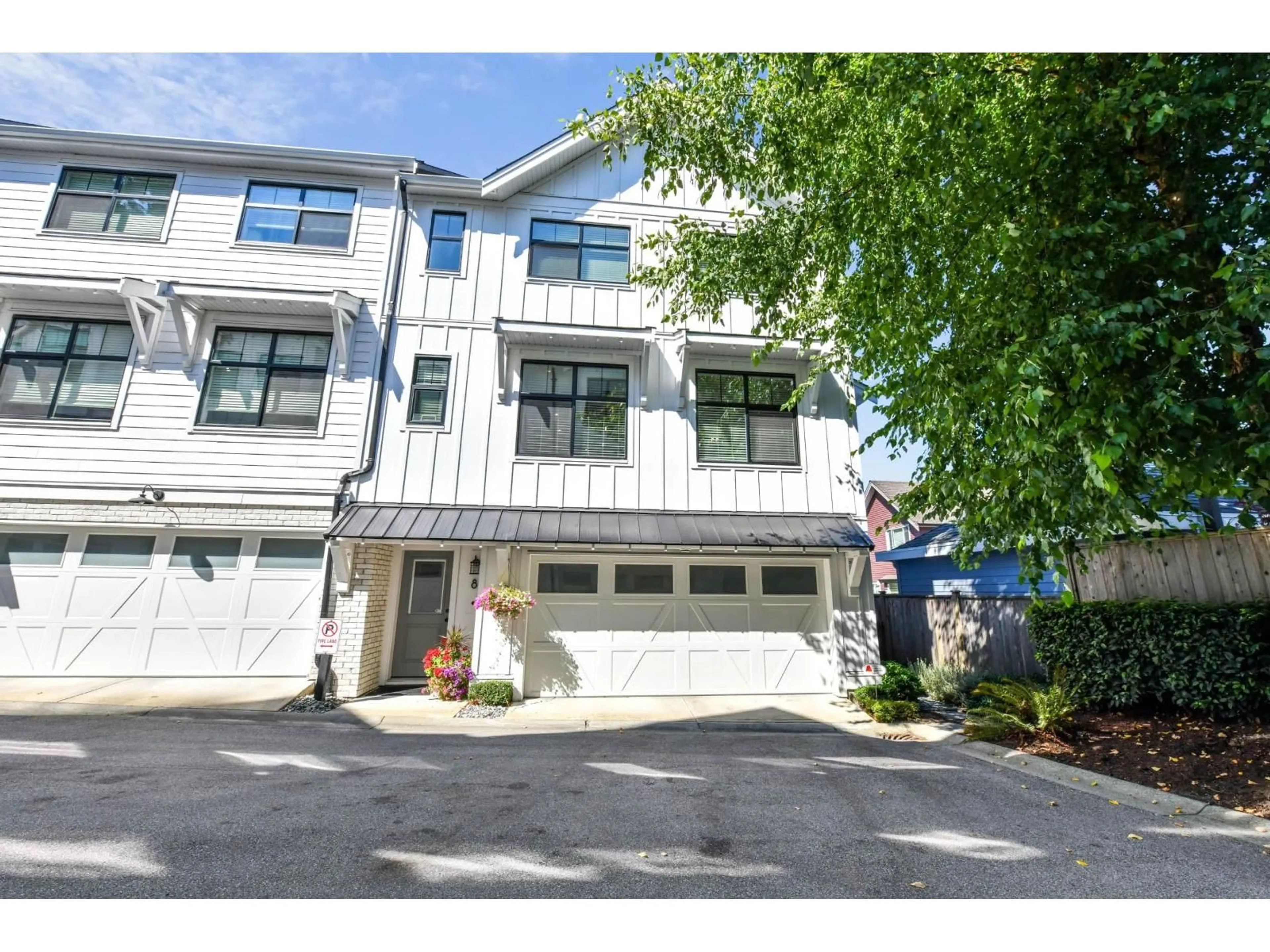 Unknown for 8 - 3339 148 STREET, Surrey British Columbia V4P0G6