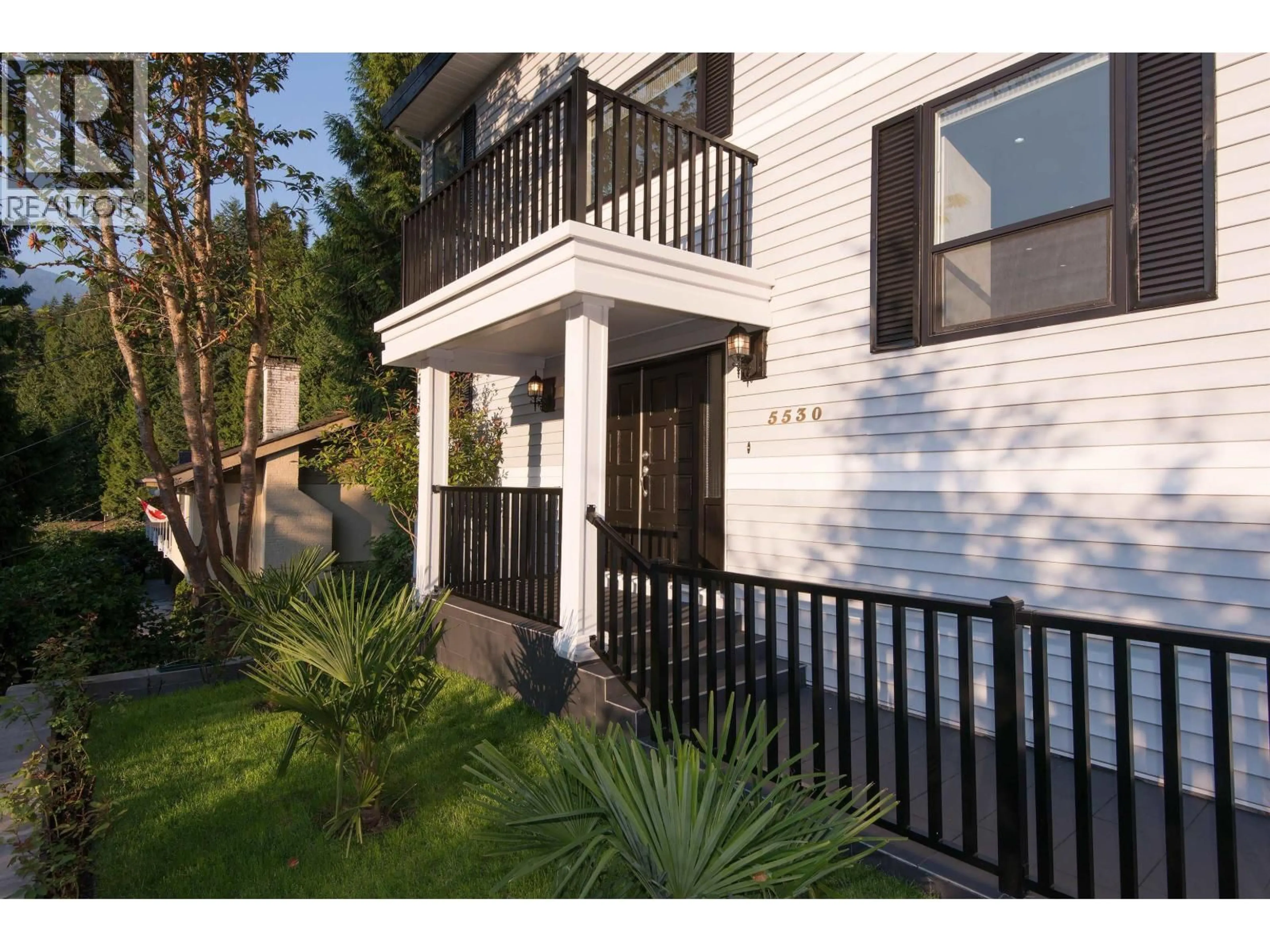 Unknown for 5530 GREENLEAF ROAD, West Vancouver British Columbia V7W1N6