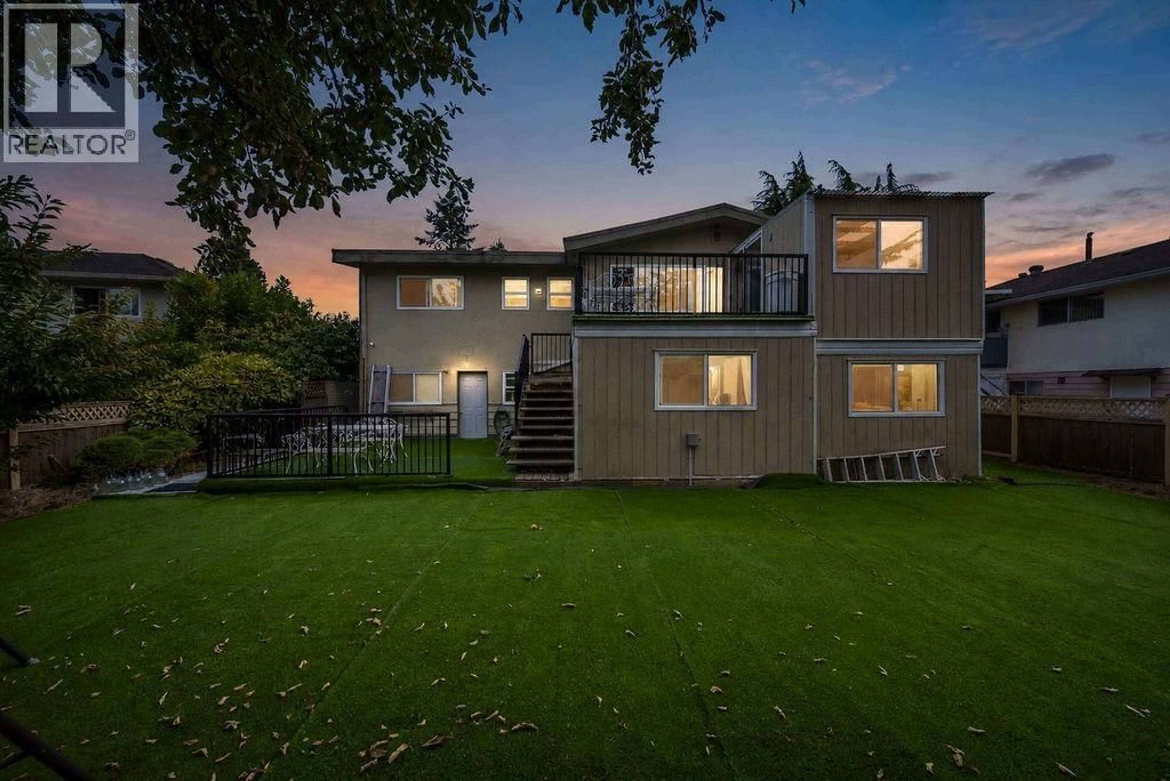 A pic from outside/outdoor area/front of a property/back of a property/a pic from drone, unknown for 6071 DREWRY CRESCENT, Richmond British Columbia V7C2T8