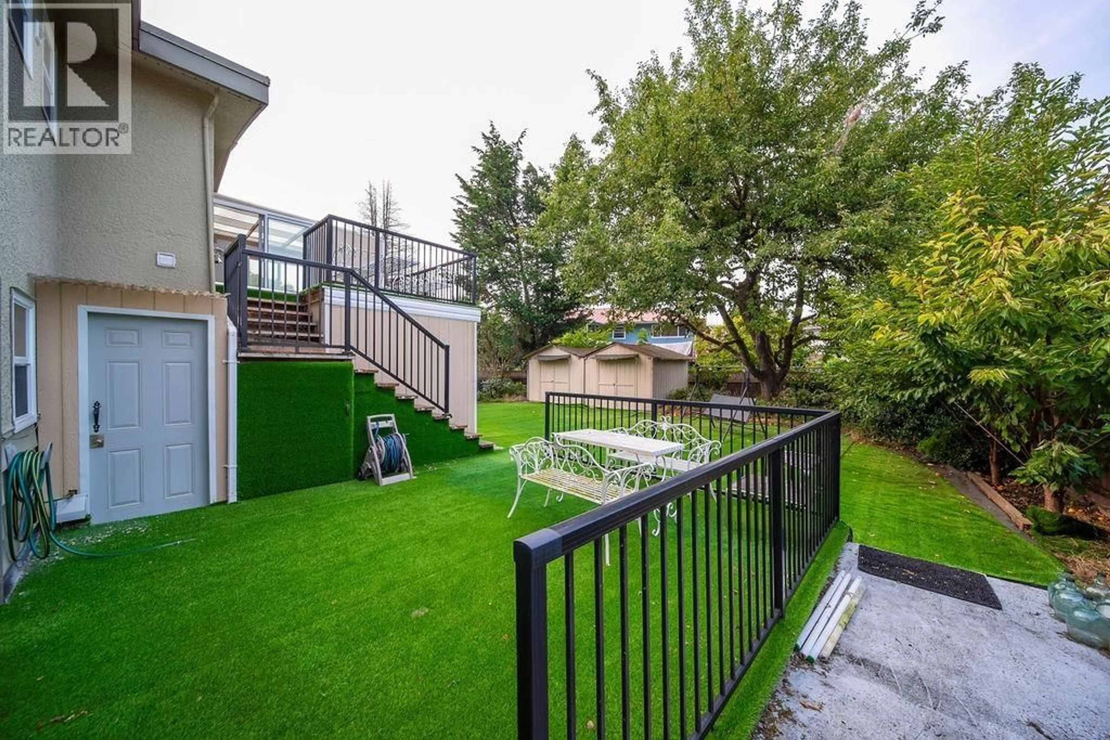 Patio, unknown for 6071 DREWRY CRESCENT, Richmond British Columbia V7C2T8
