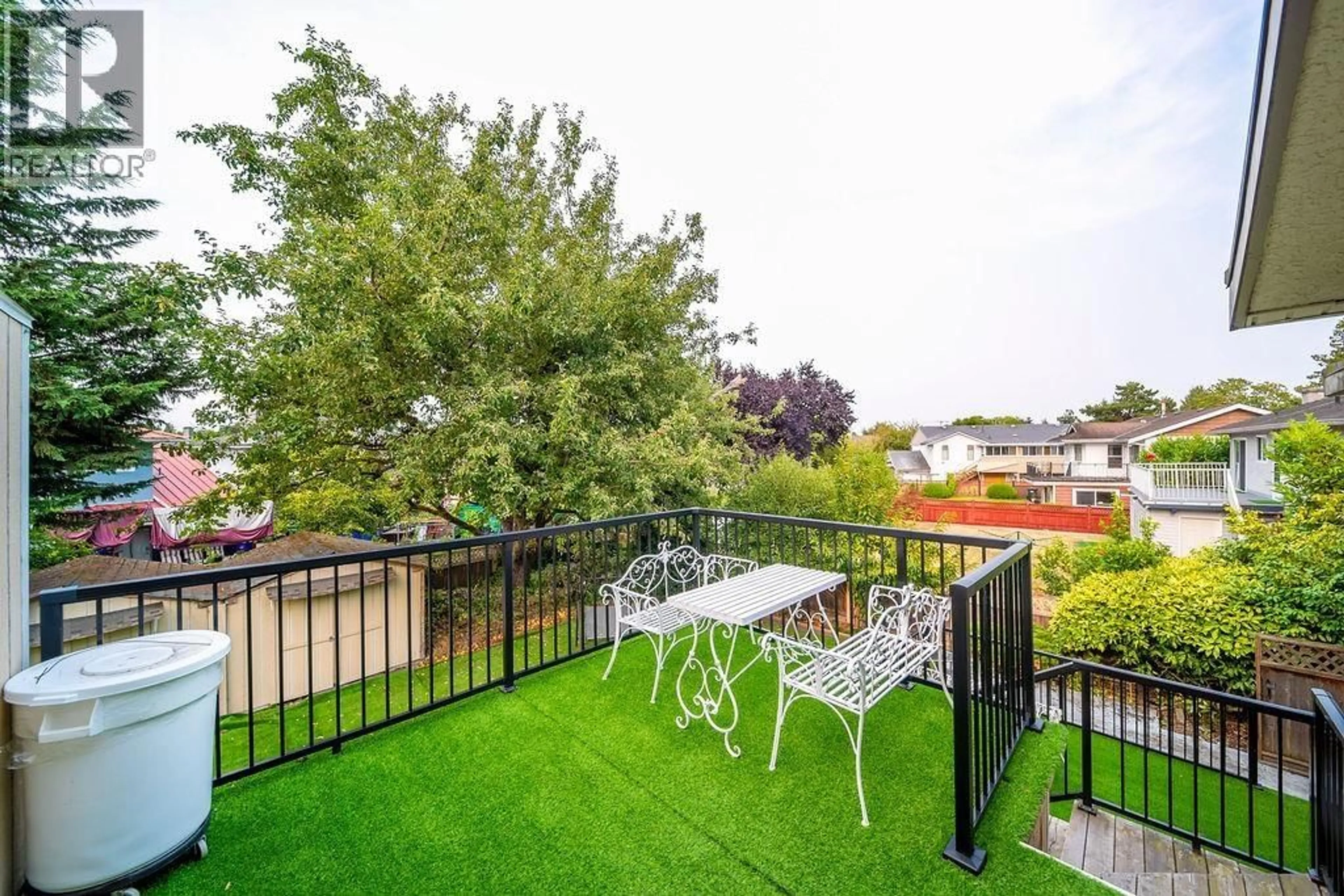 Patio, water/lake/river/ocean view for 6071 DREWRY CRESCENT, Richmond British Columbia V7C2T8