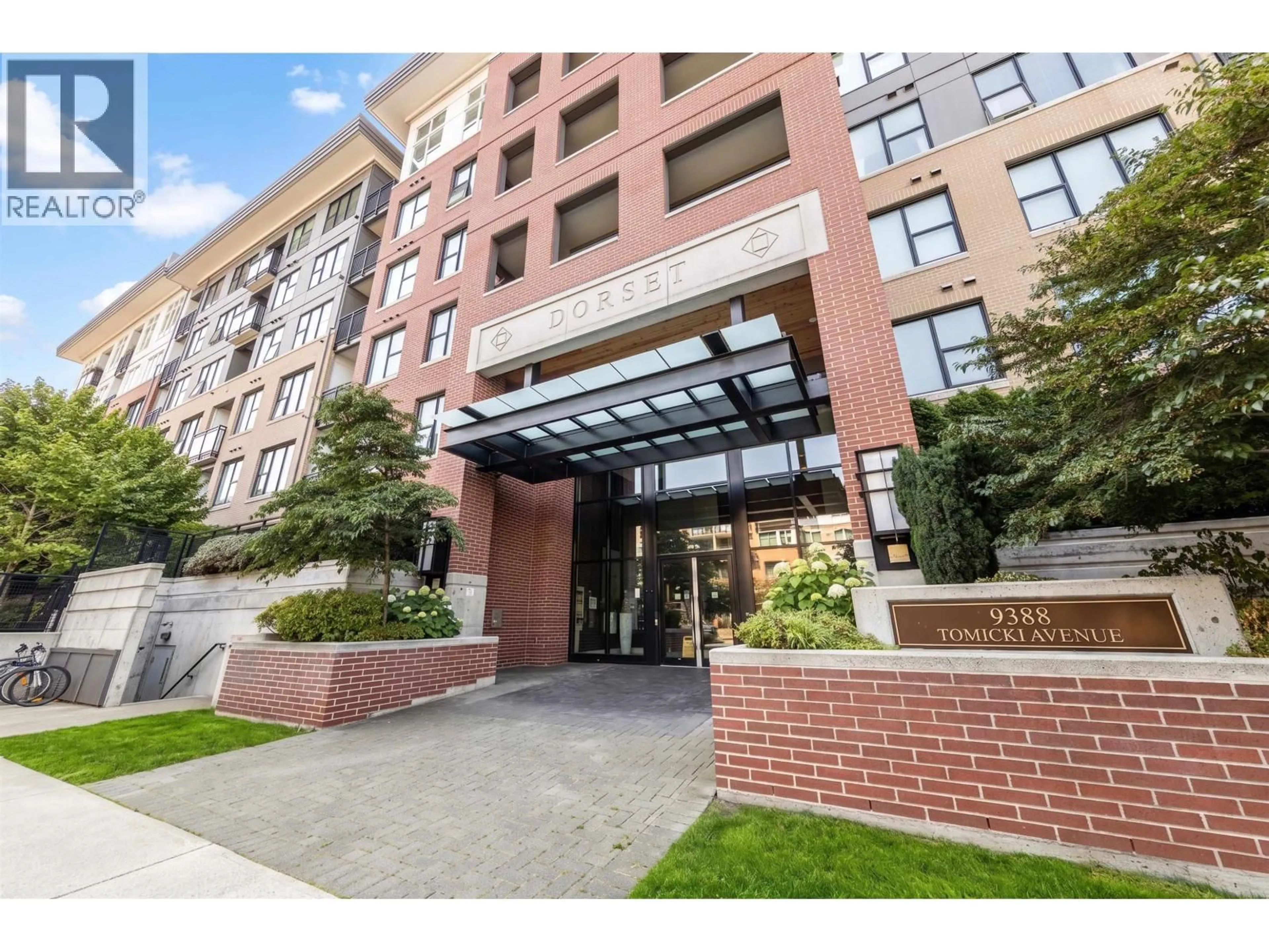Indoor foyer for 418 - 9388 TOMICKI AVENUE, Richmond British Columbia V6X0P1