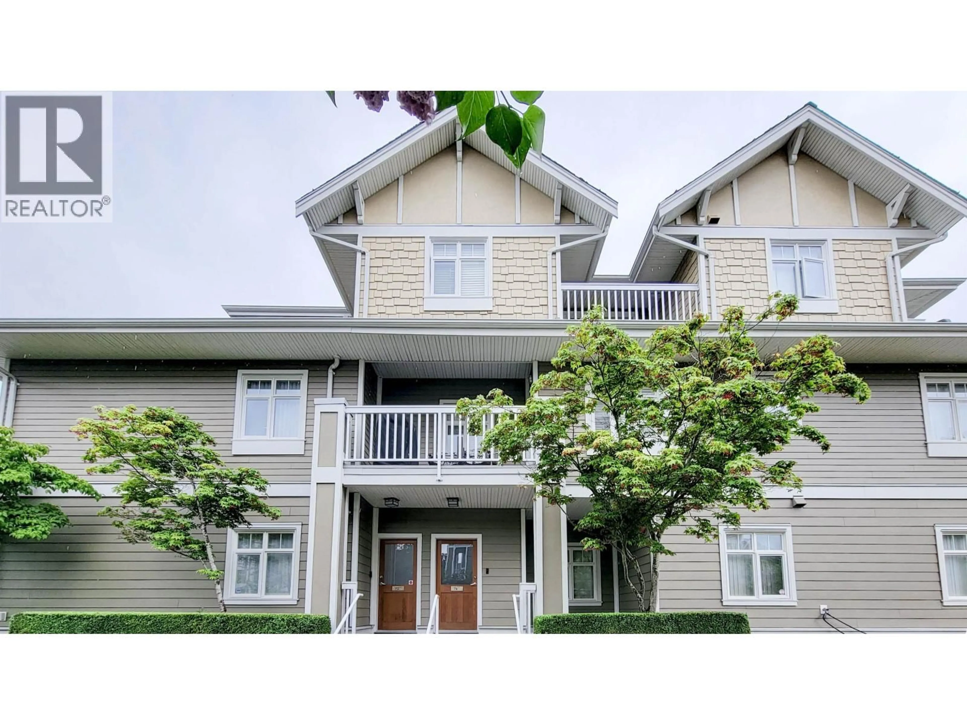 Home with vinyl exterior material, unknown for 74 - 7388 MACPHERSON AVENUE, Burnaby British Columbia V5J0A1