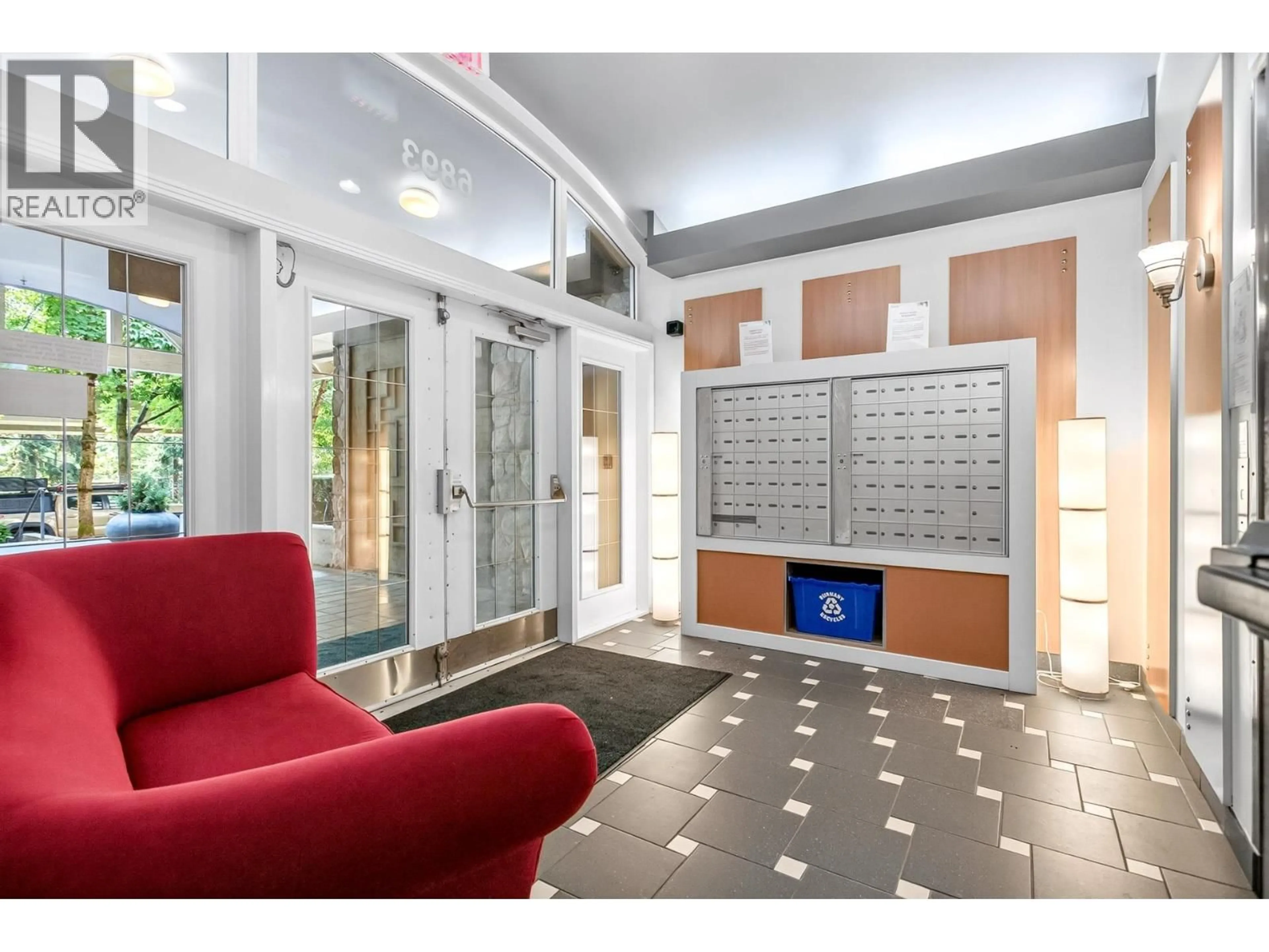 Indoor foyer for 210 - 6893 PRENTER STREET, Burnaby British Columbia V5E4L3