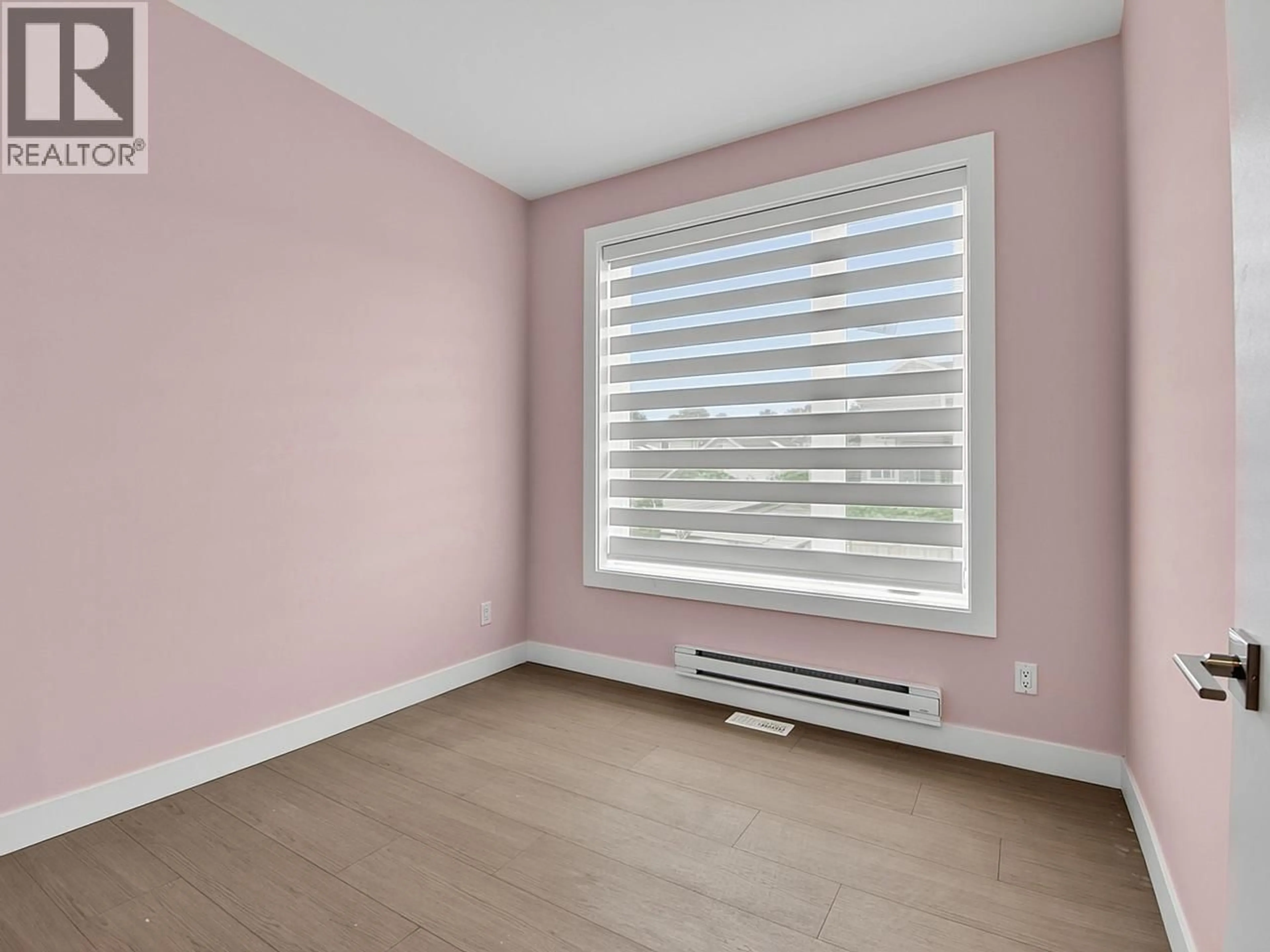 A pic of a room for 2 - 2254 24TH AVENUE, Vancouver British Columbia V5N2V2