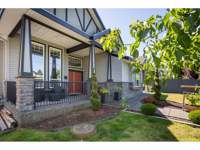 13486 64 AVENUE, Surrey 4