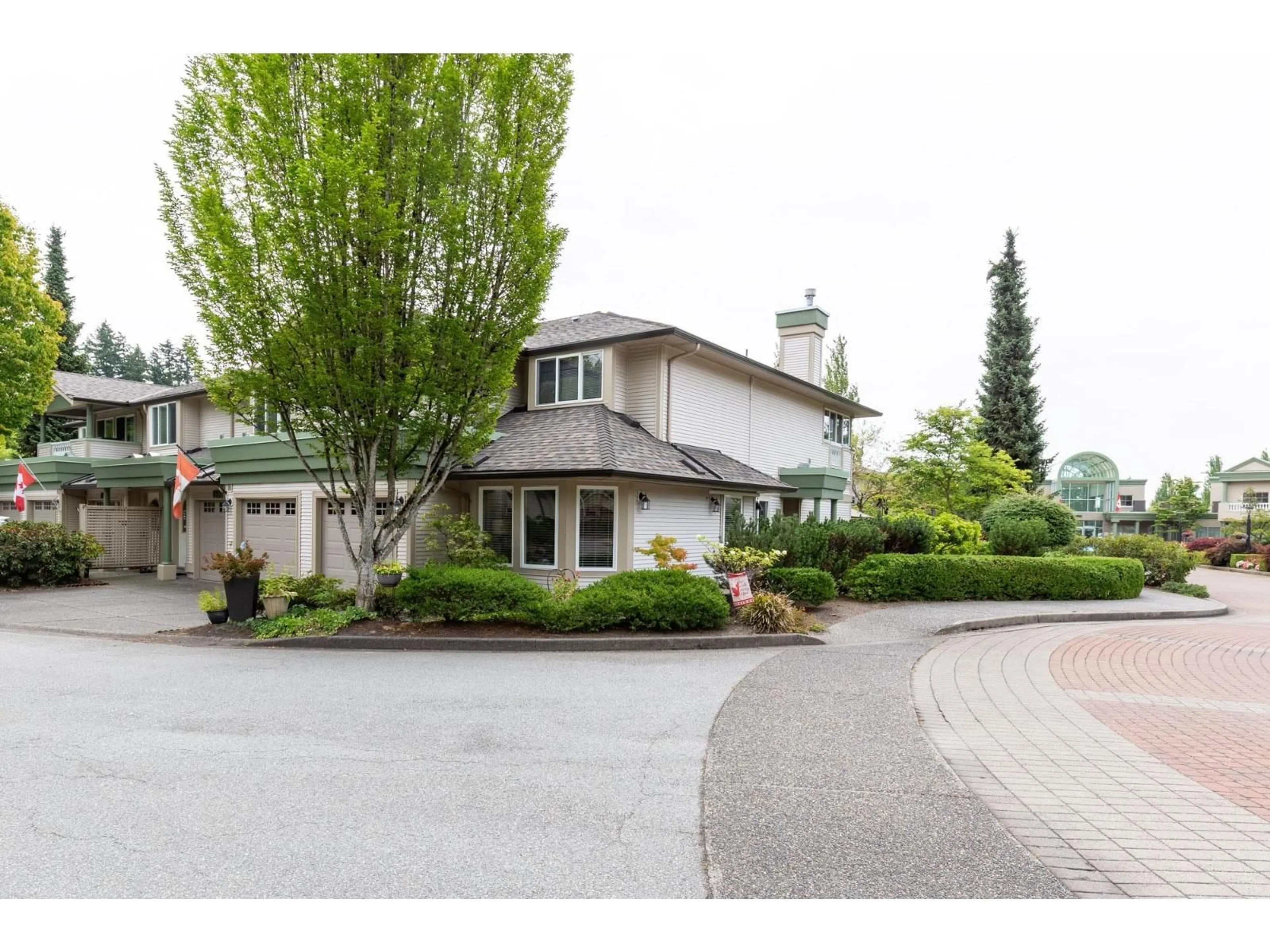 Unknown for 328 - 13888 70 AVENUE, Surrey British Columbia V3W0R8