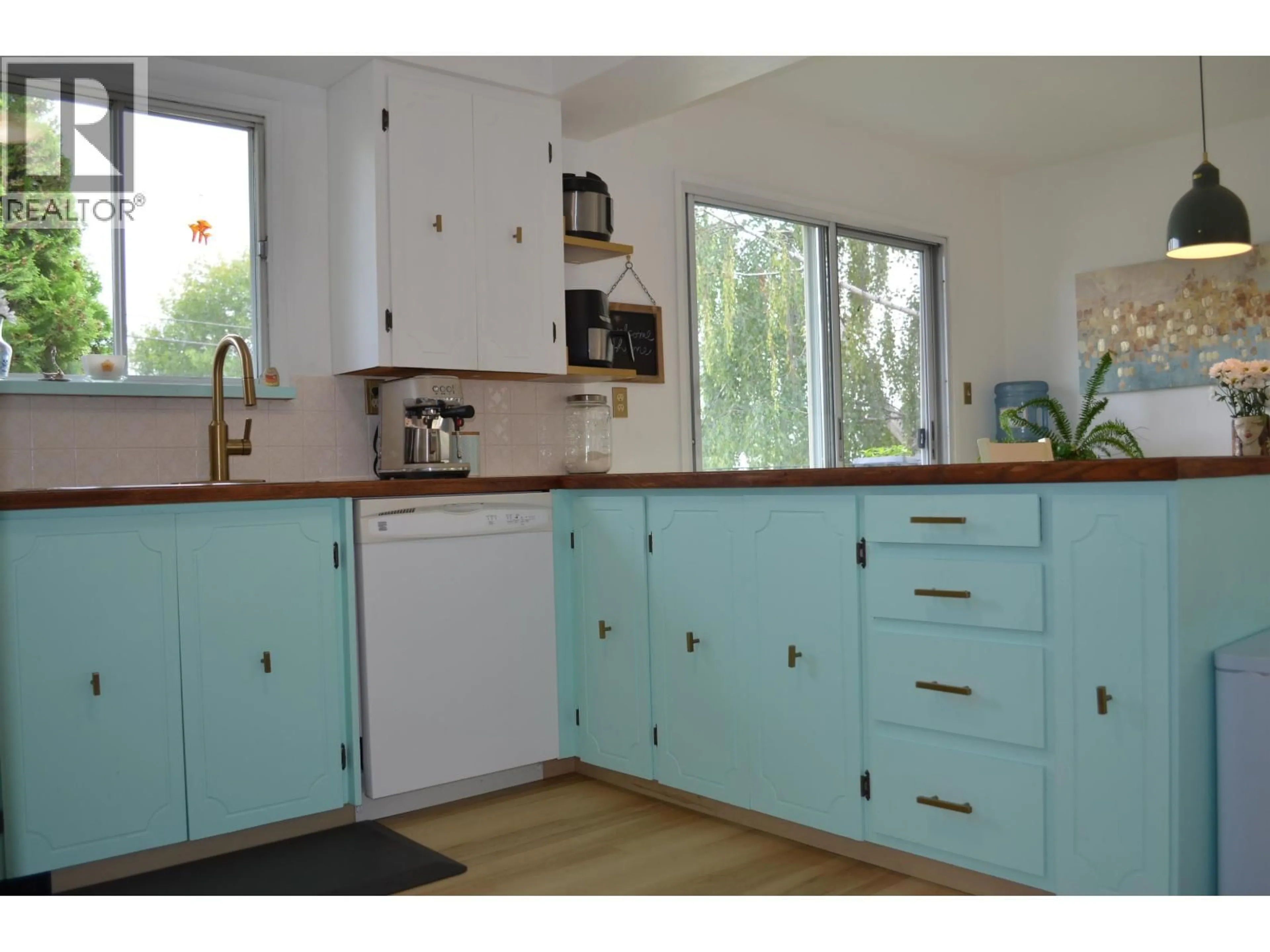 Standard kitchen, unknown for 9404 84 STREET, Fort St. John British Columbia V1J3E4