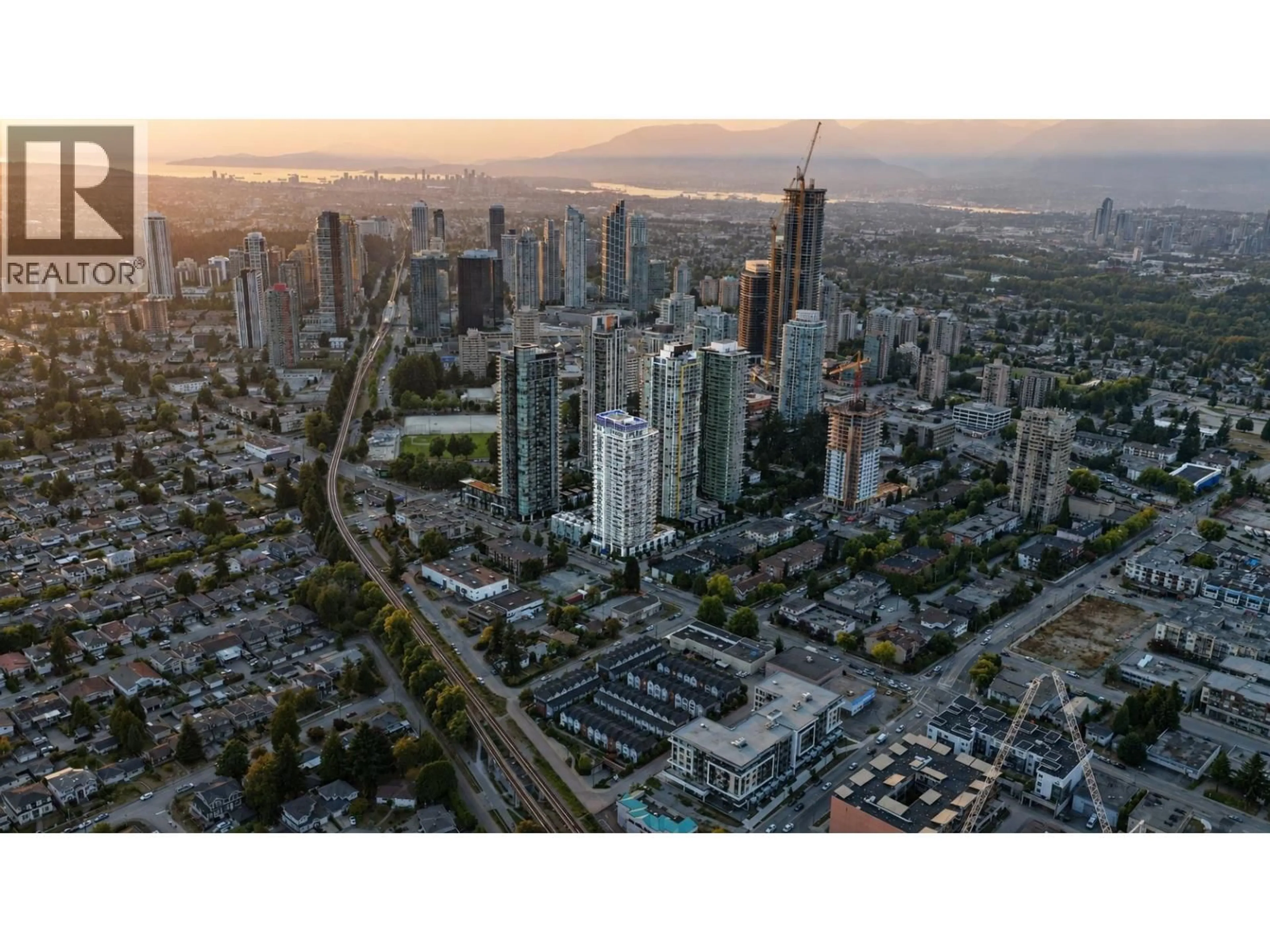 A pic from outside/outdoor area/front of a property/back of a property/a pic from drone, city buildings view from balcony for 2506 - 5051 IMPERIAL STREET, Burnaby British Columbia V5J0J3
