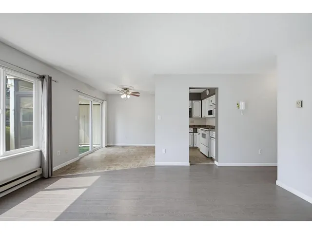 108 - 2853 BOURQUIN CRESCENT WEST, Abbotsford 4