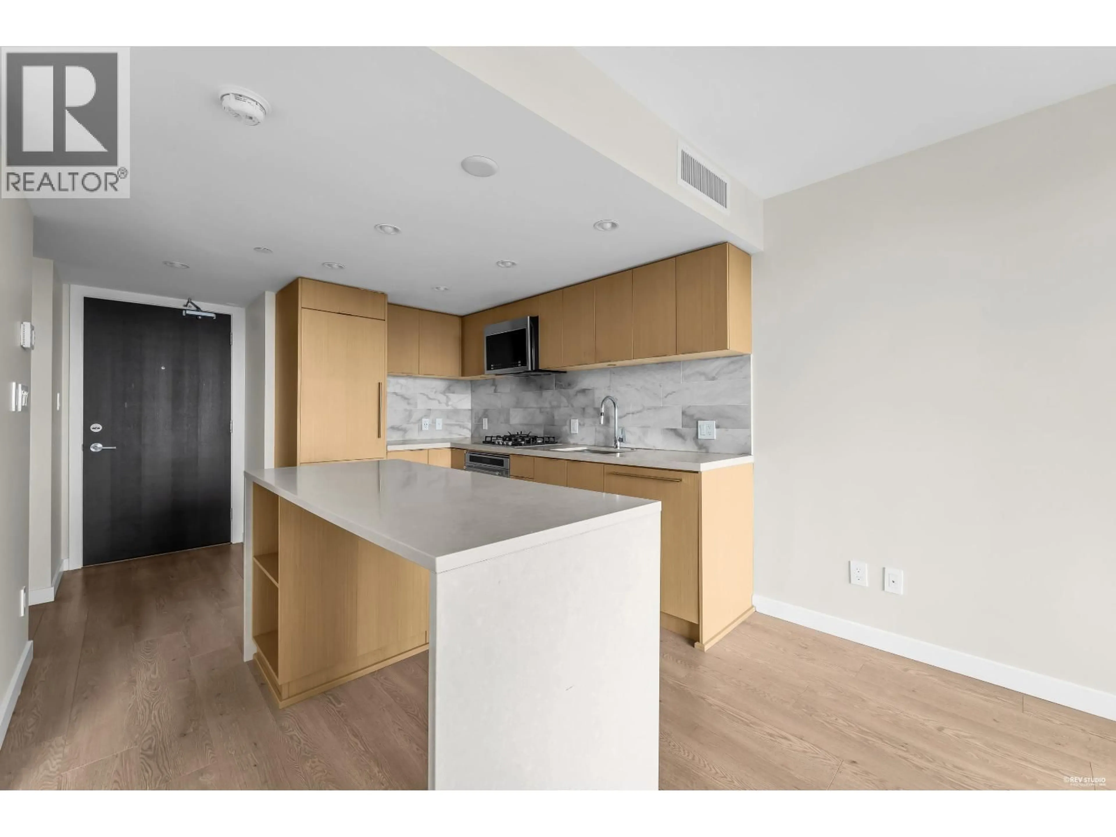 Standard kitchen, unknown for 2405 - 8189 CAMBIE STREET, Vancouver British Columbia V6P0G6