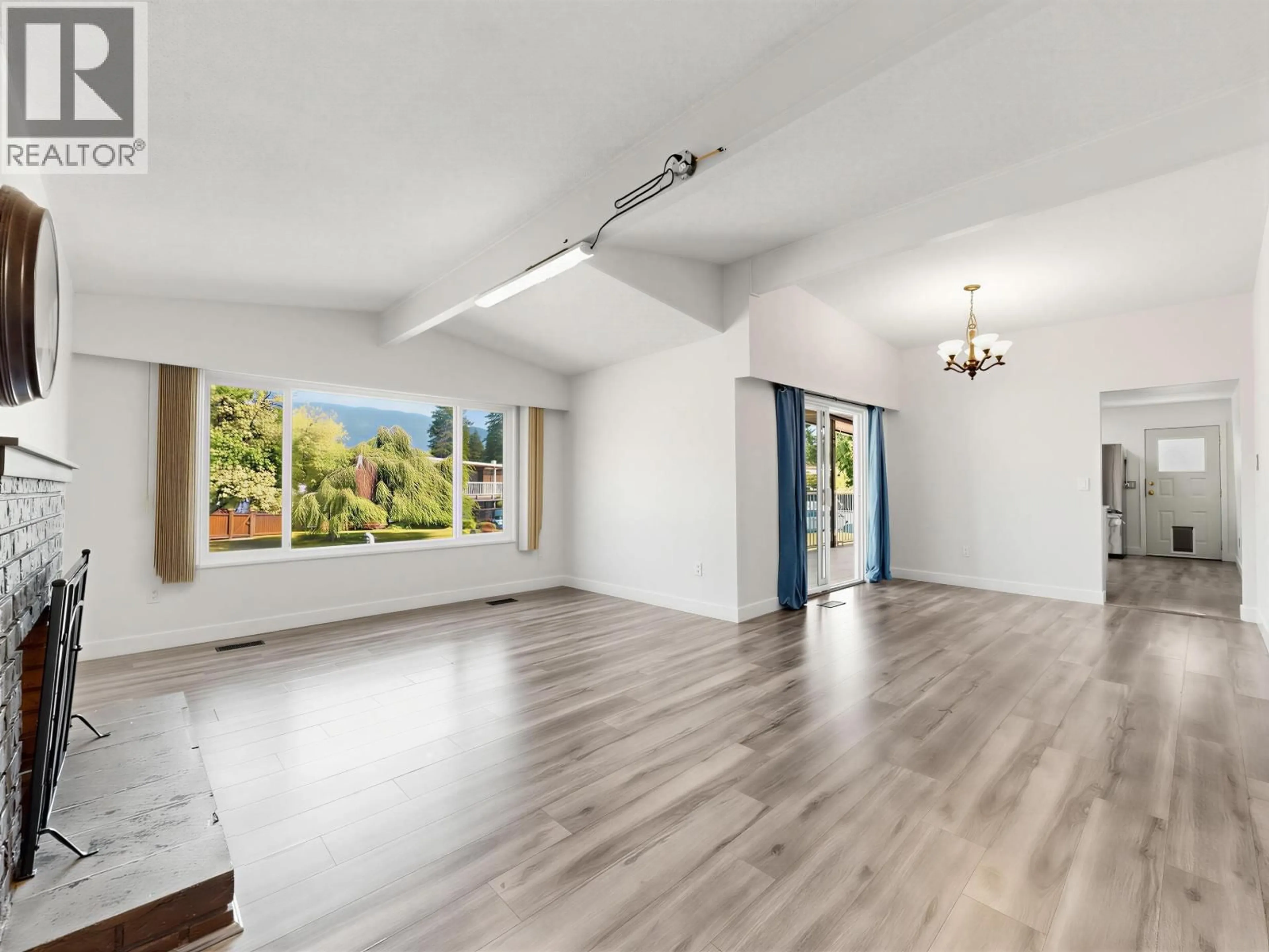 A pic of a room for 1152 GLADE COURT, Port Coquitlam British Columbia V3B1R5