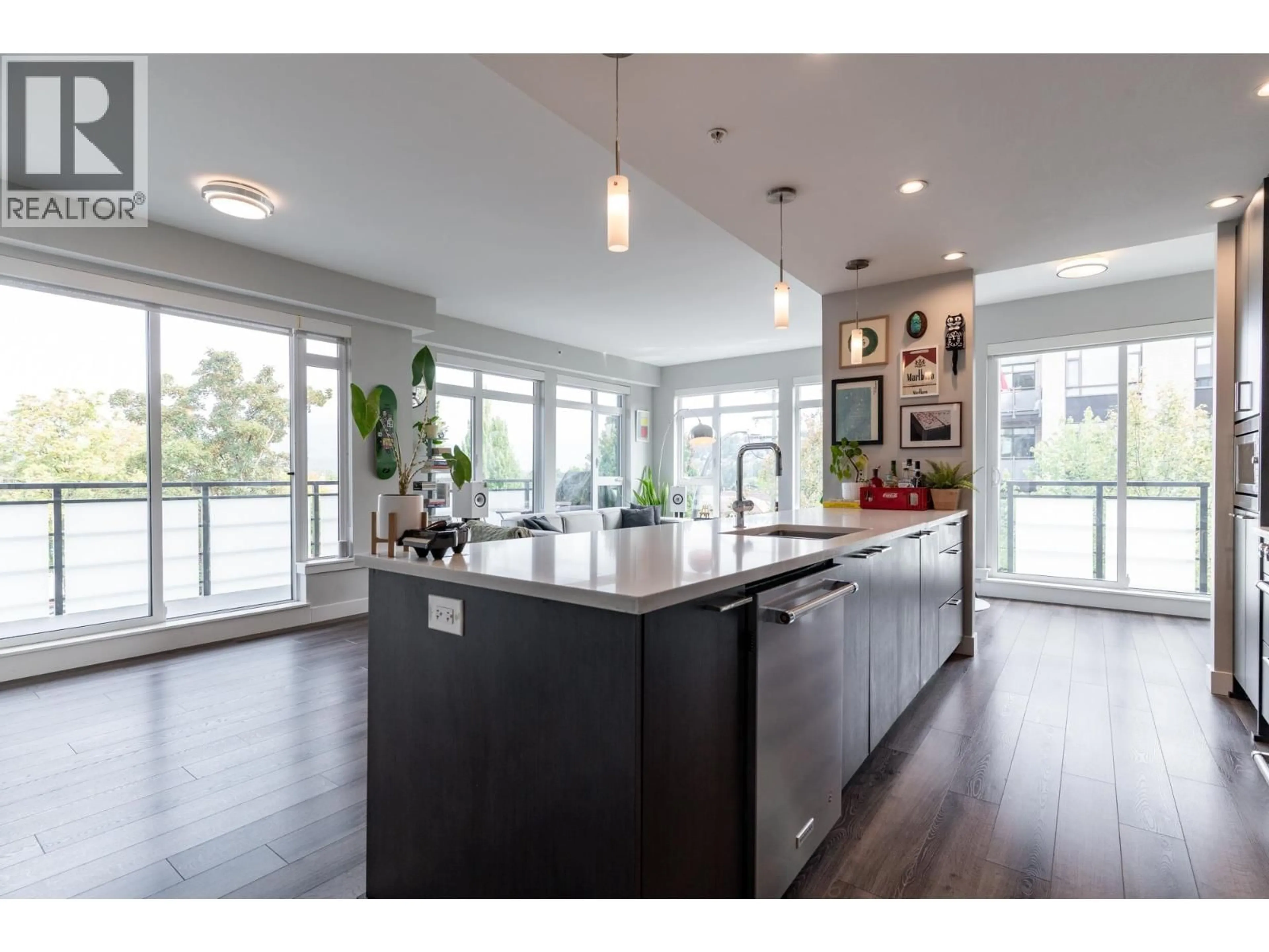Open concept kitchen, unknown for 301 - 4289 HASTINGS STREET, Burnaby British Columbia V5C0K9
