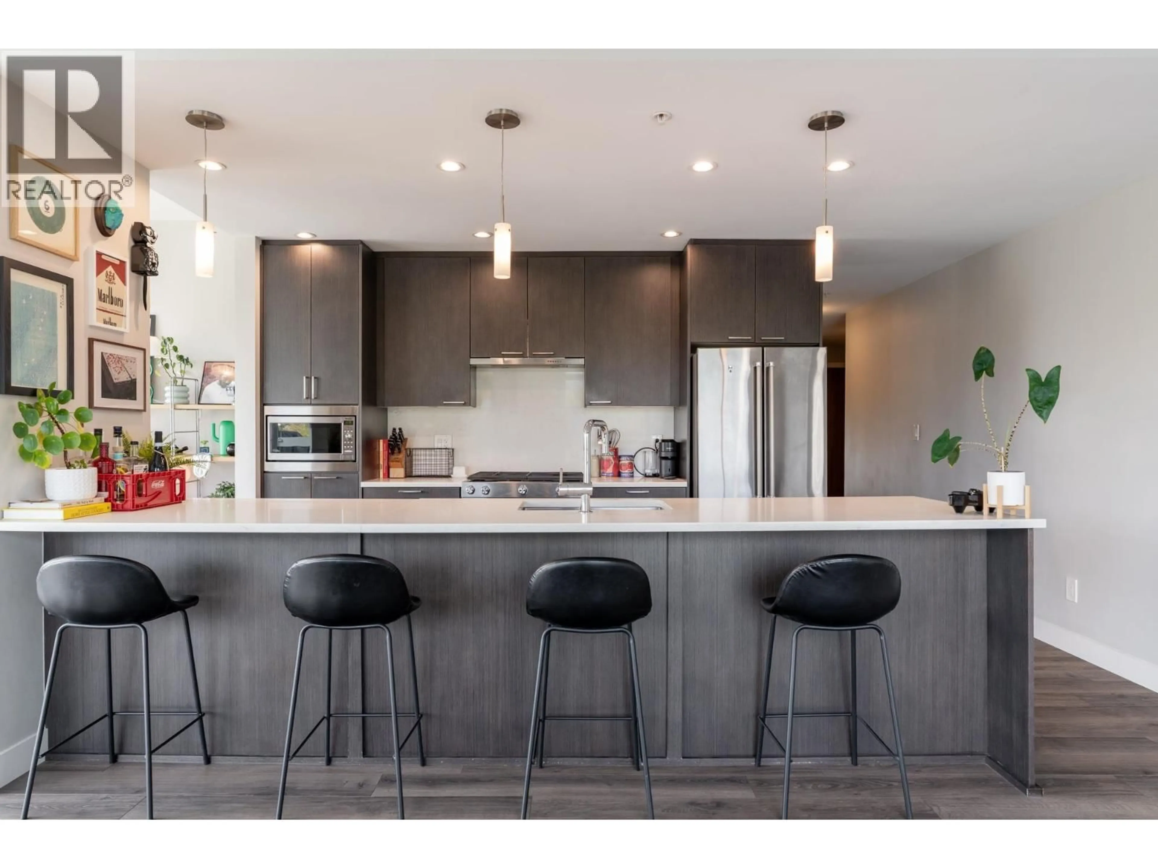 Contemporary kitchen, unknown for 301 - 4289 HASTINGS STREET, Burnaby British Columbia V5C0K9