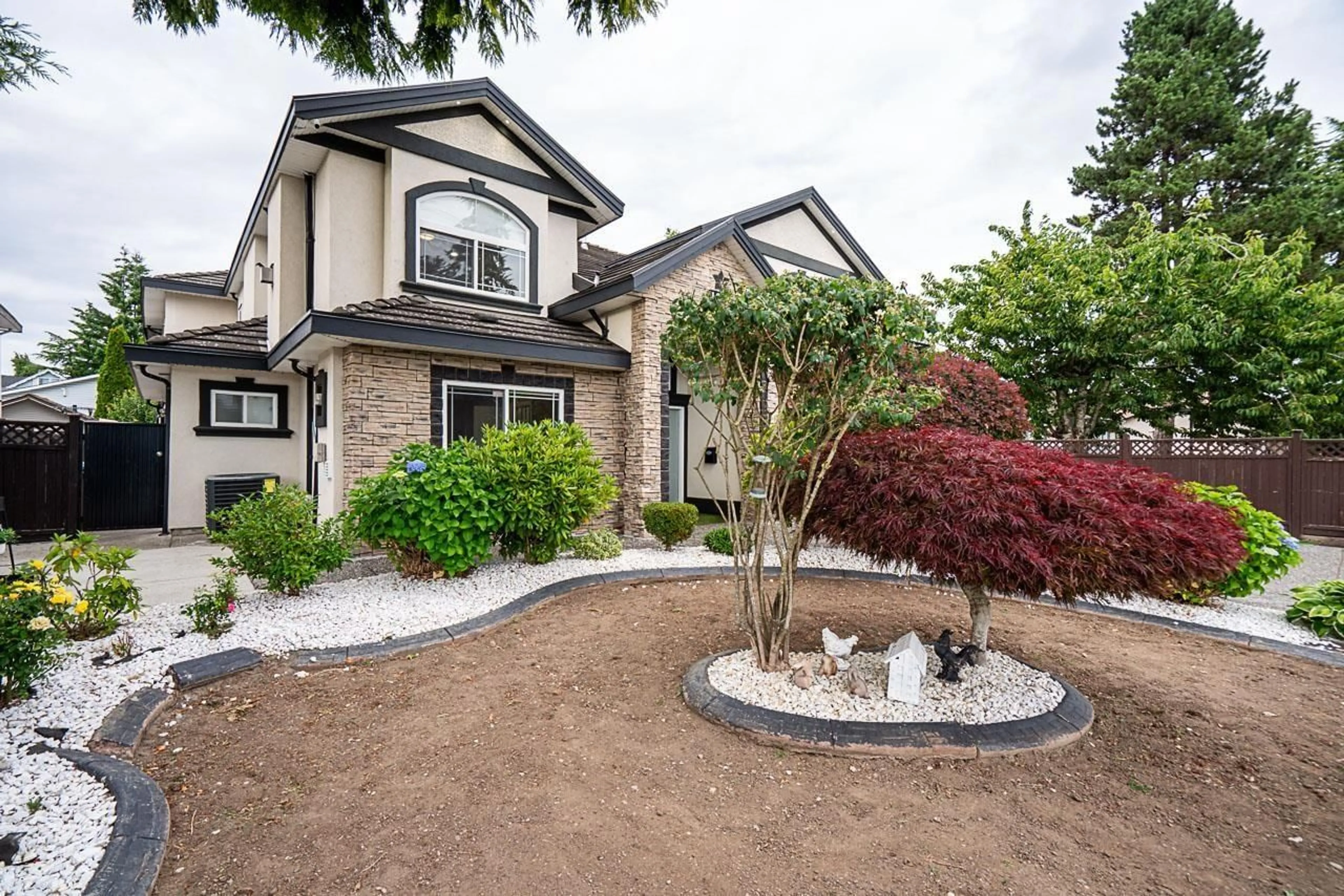 Unknown for 12623 90A AVENUE, Surrey British Columbia V3V1C6