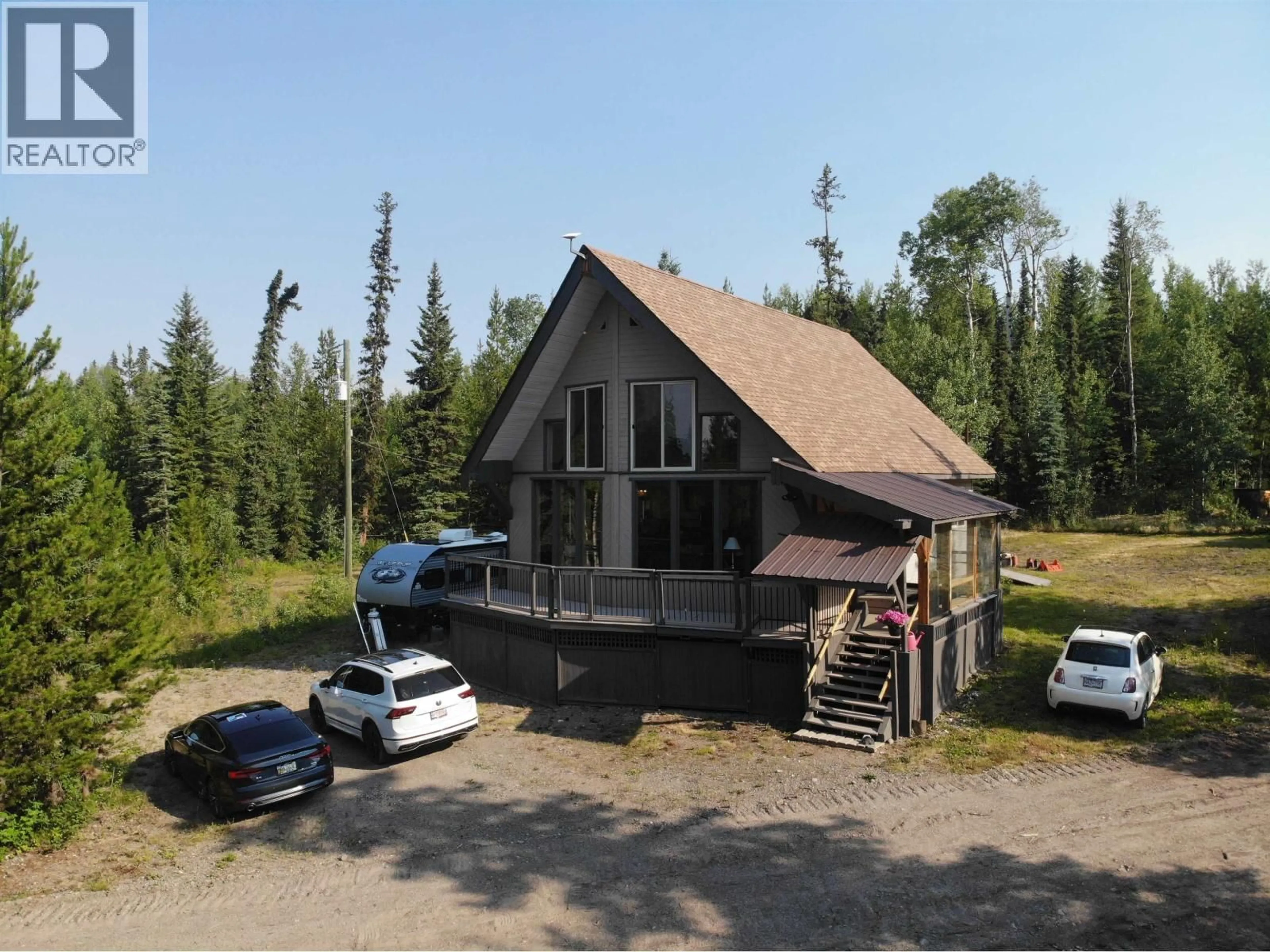 A pic from outside/outdoor area/front of a property/back of a property/a pic from drone, building for 1020 RAINBOW ROAD, Quesnel British Columbia V2J3H9