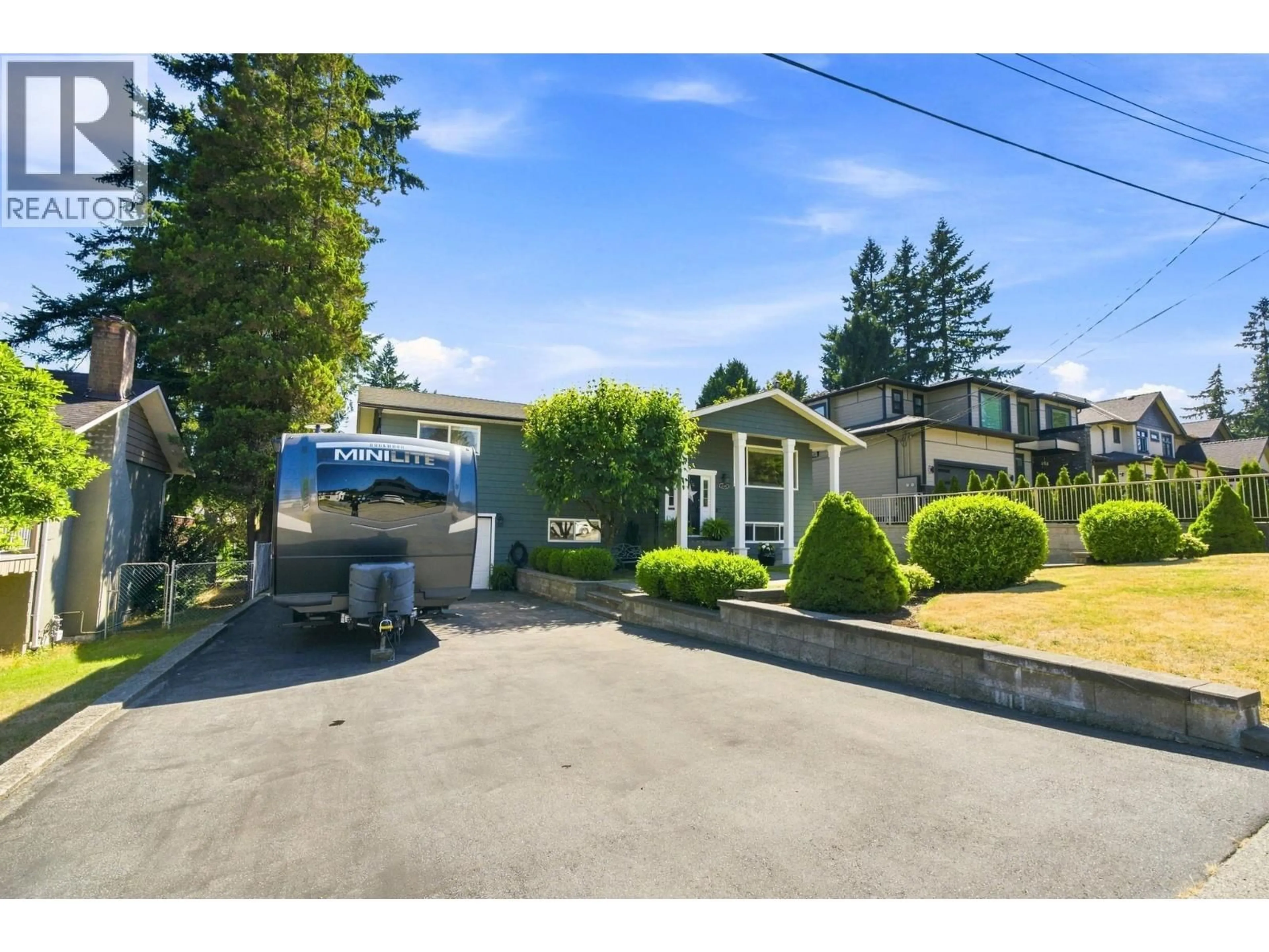 A pic from outside/outdoor area/front of a property/back of a property/a pic from drone, street for 2282 STANWOOD AVENUE, Coquitlam British Columbia V3K3A6
