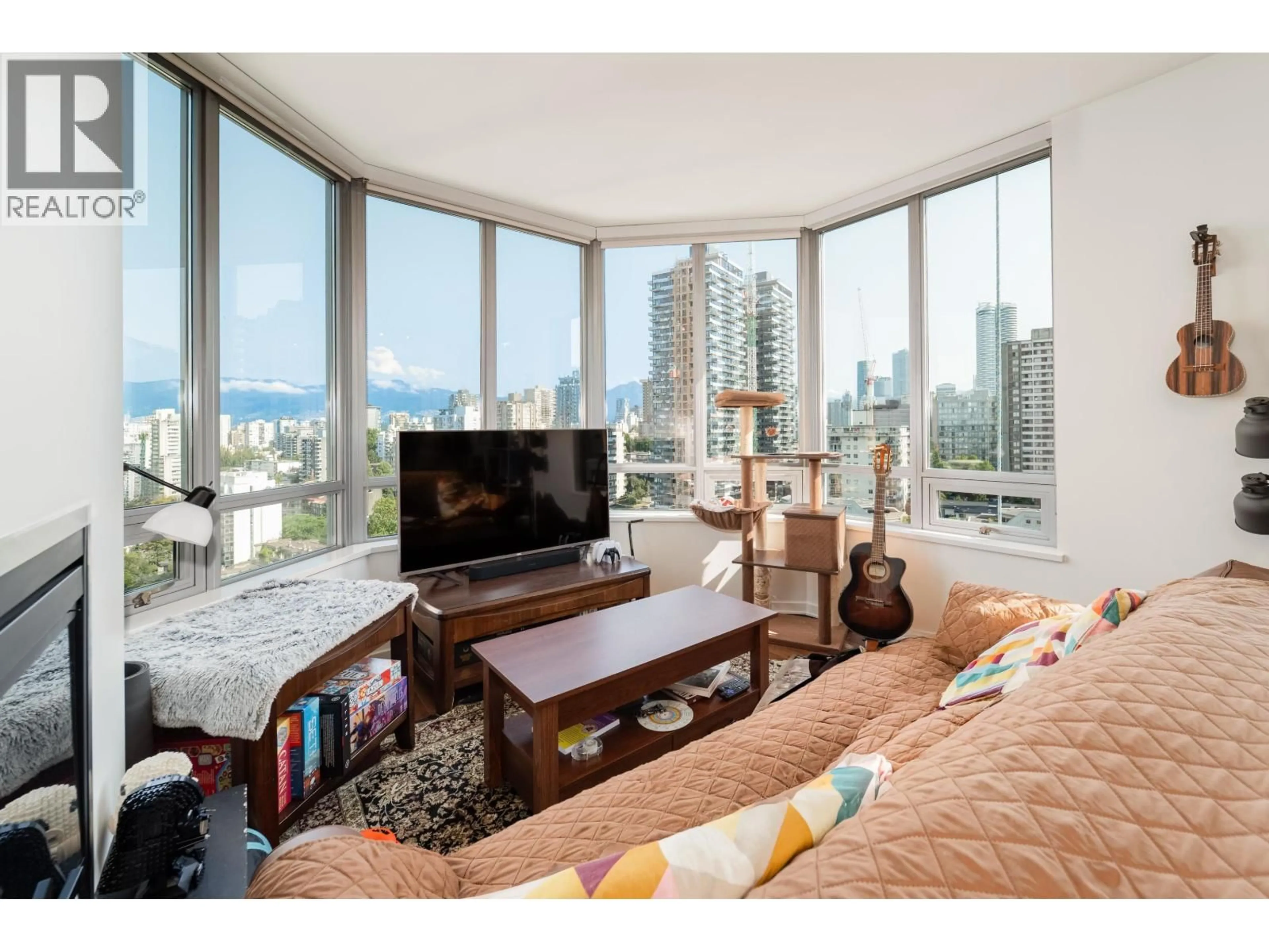 Living room with furniture, unknown for 2003 - 1005 BEACH AVENUE, Vancouver British Columbia V6E3W2