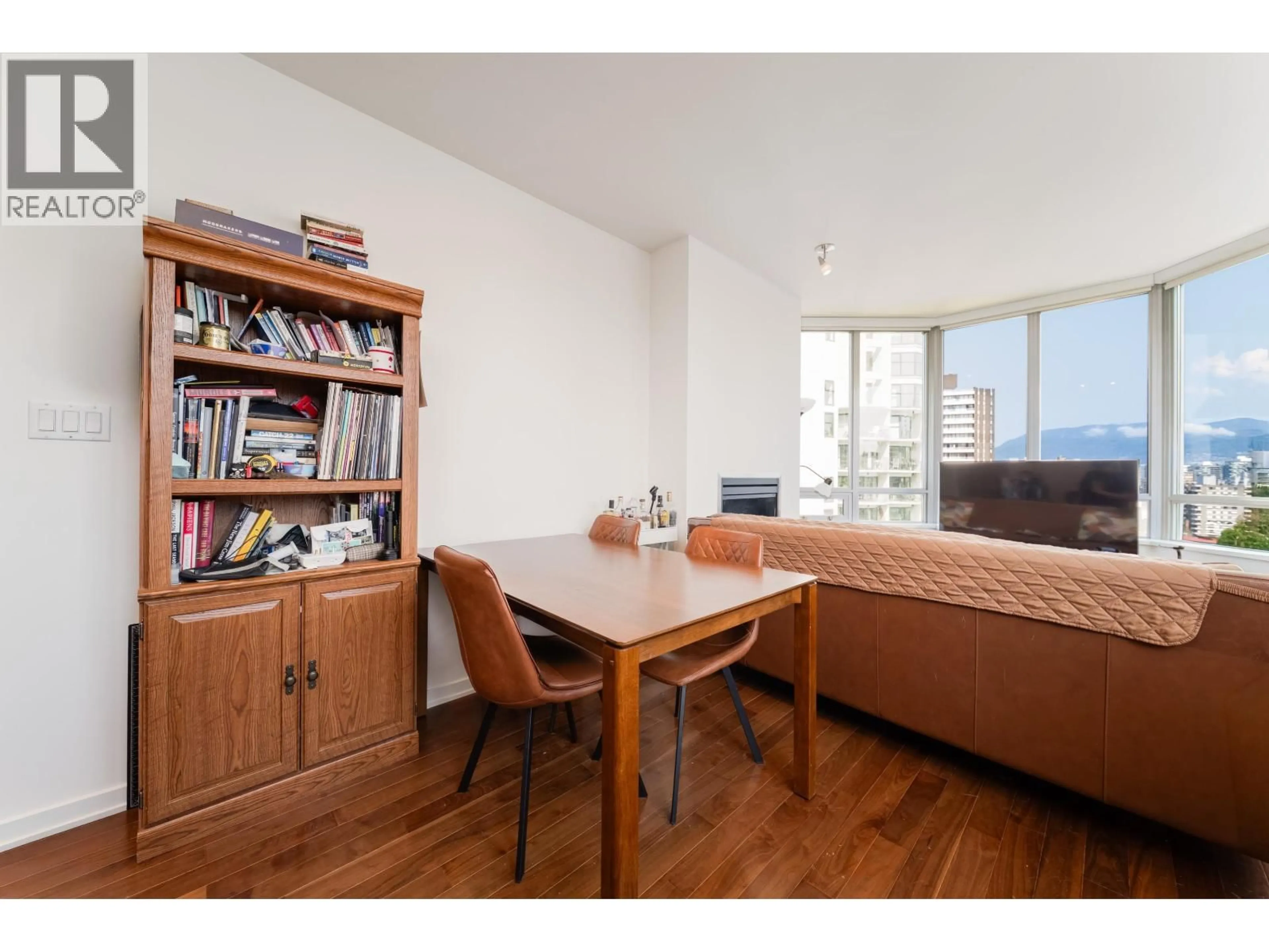 A pic of a room for 2003 - 1005 BEACH AVENUE, Vancouver British Columbia V6E3W2