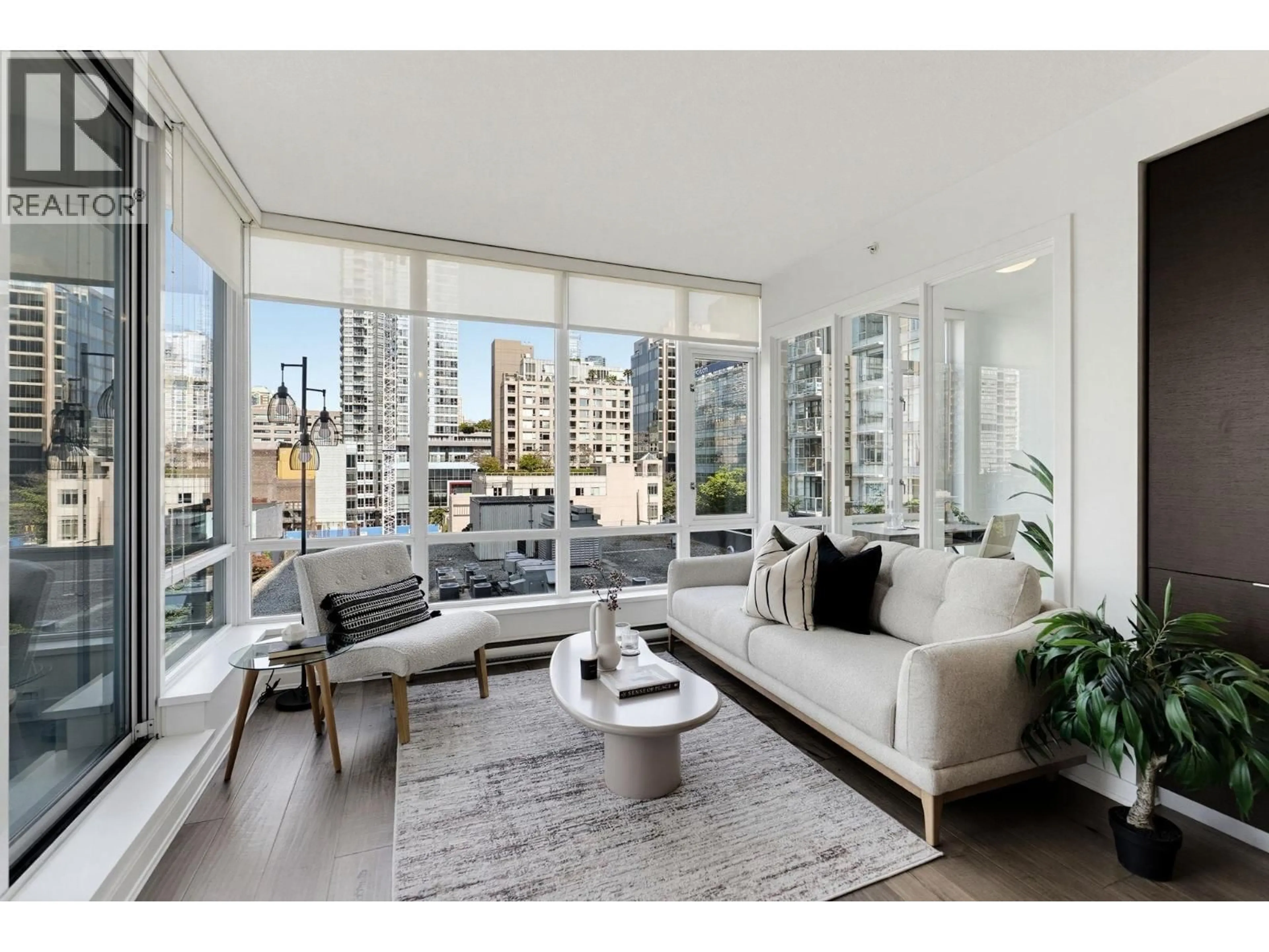Living room with furniture, unknown for 708 - 833 HOMER STREET, Vancouver British Columbia V6B0H4