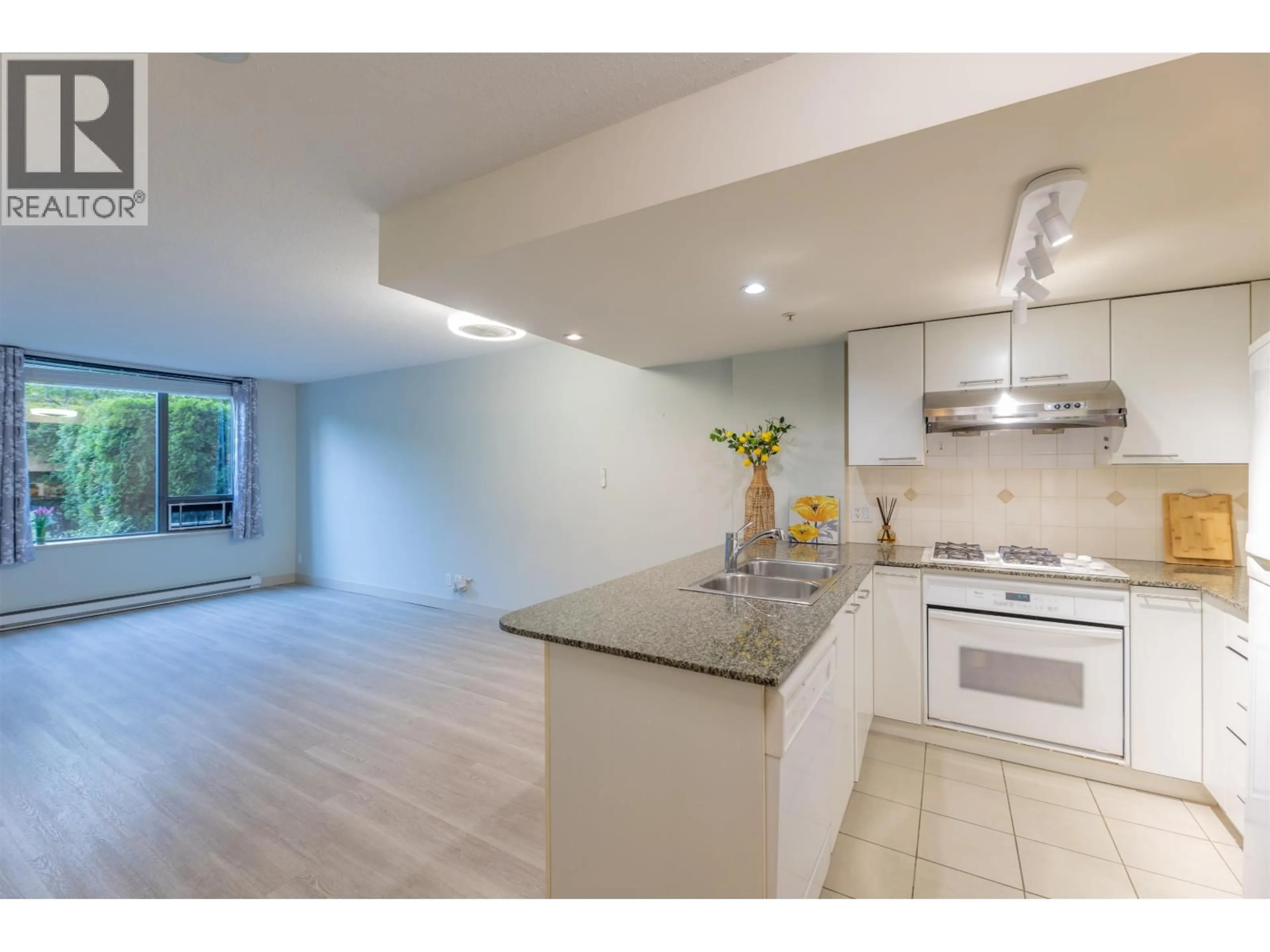Open concept kitchen, unknown for 512 - 8100 SABA ROAD, Richmond British Columbia V6Y4H1