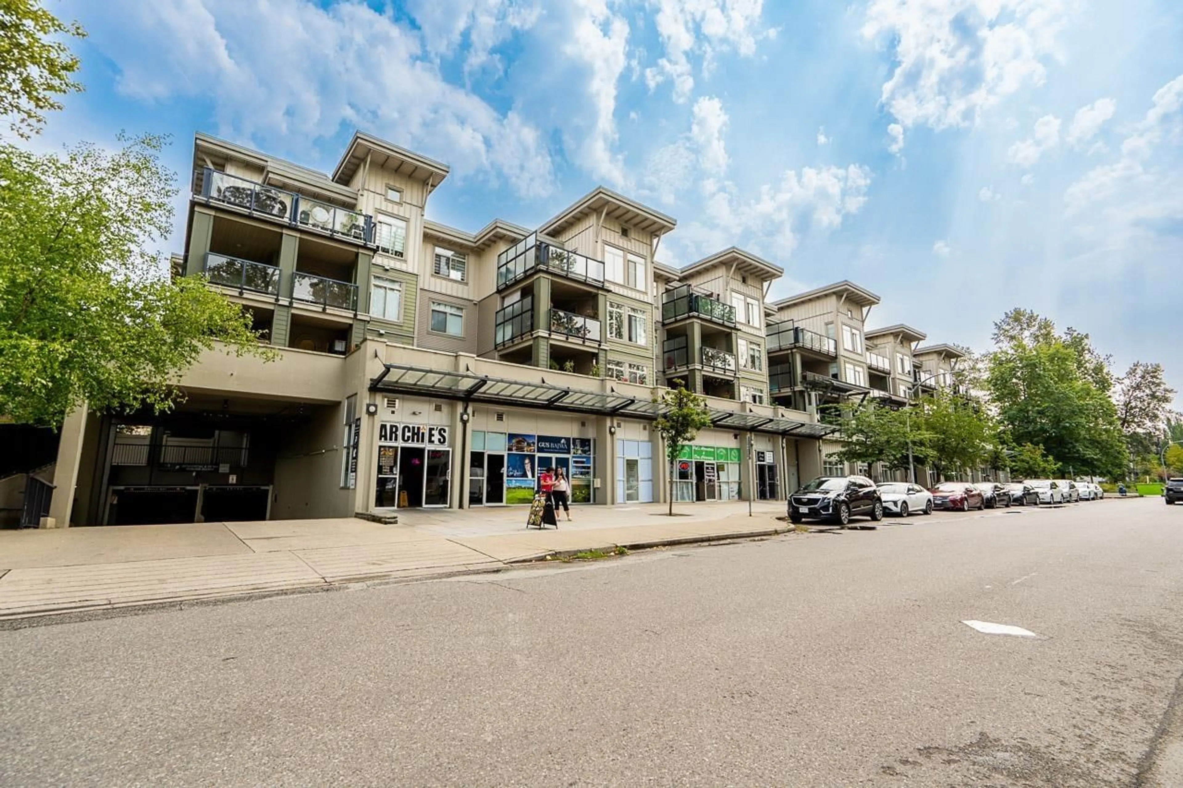 Patio, street for 232 - 10180 153 STREET, Surrey British Columbia V3R0B5
