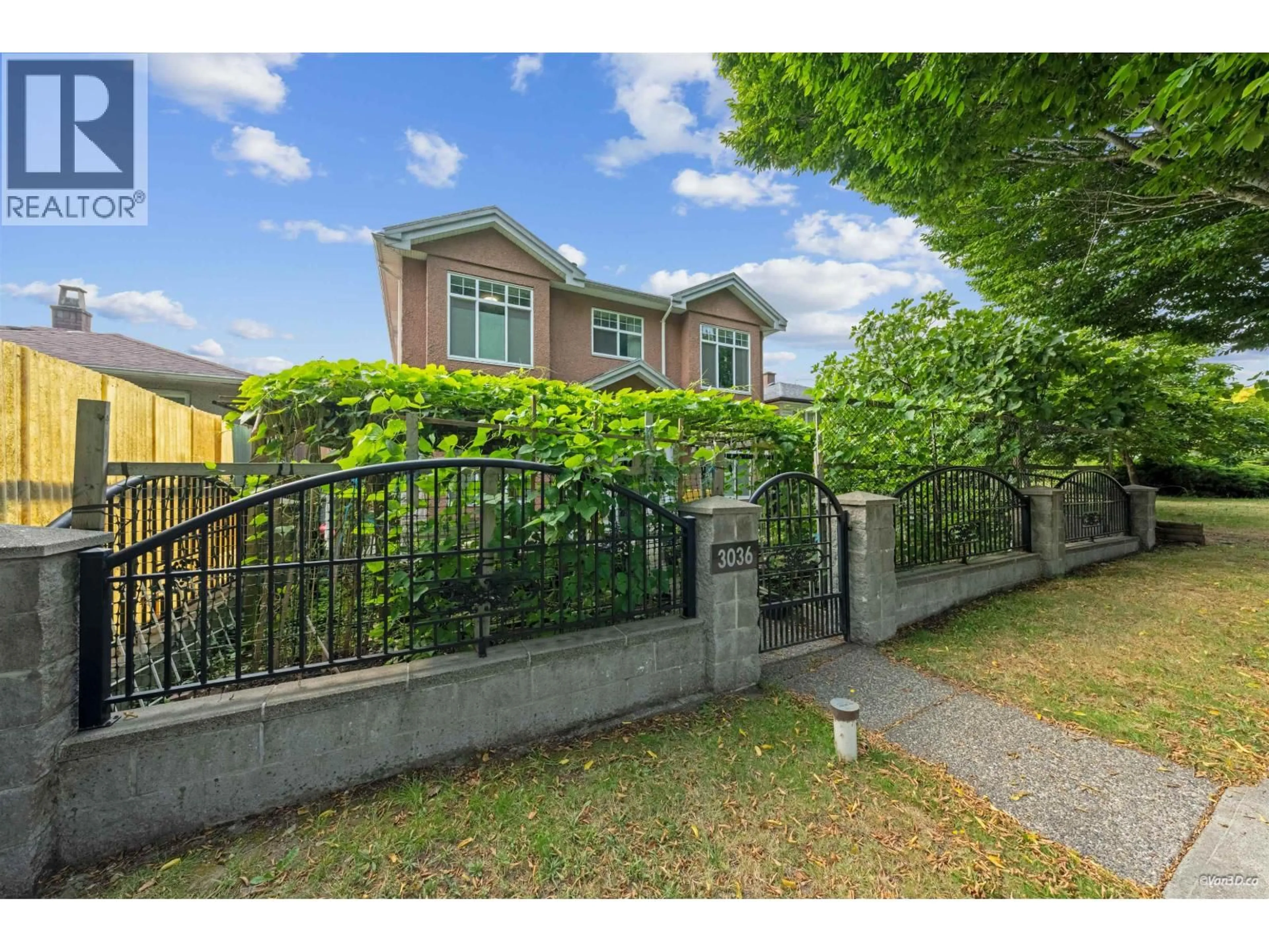 A pic from outside/outdoor area/front of a property/back of a property/a pic from drone, street for 3036 1ST AVENUE, Vancouver British Columbia V5M1B4