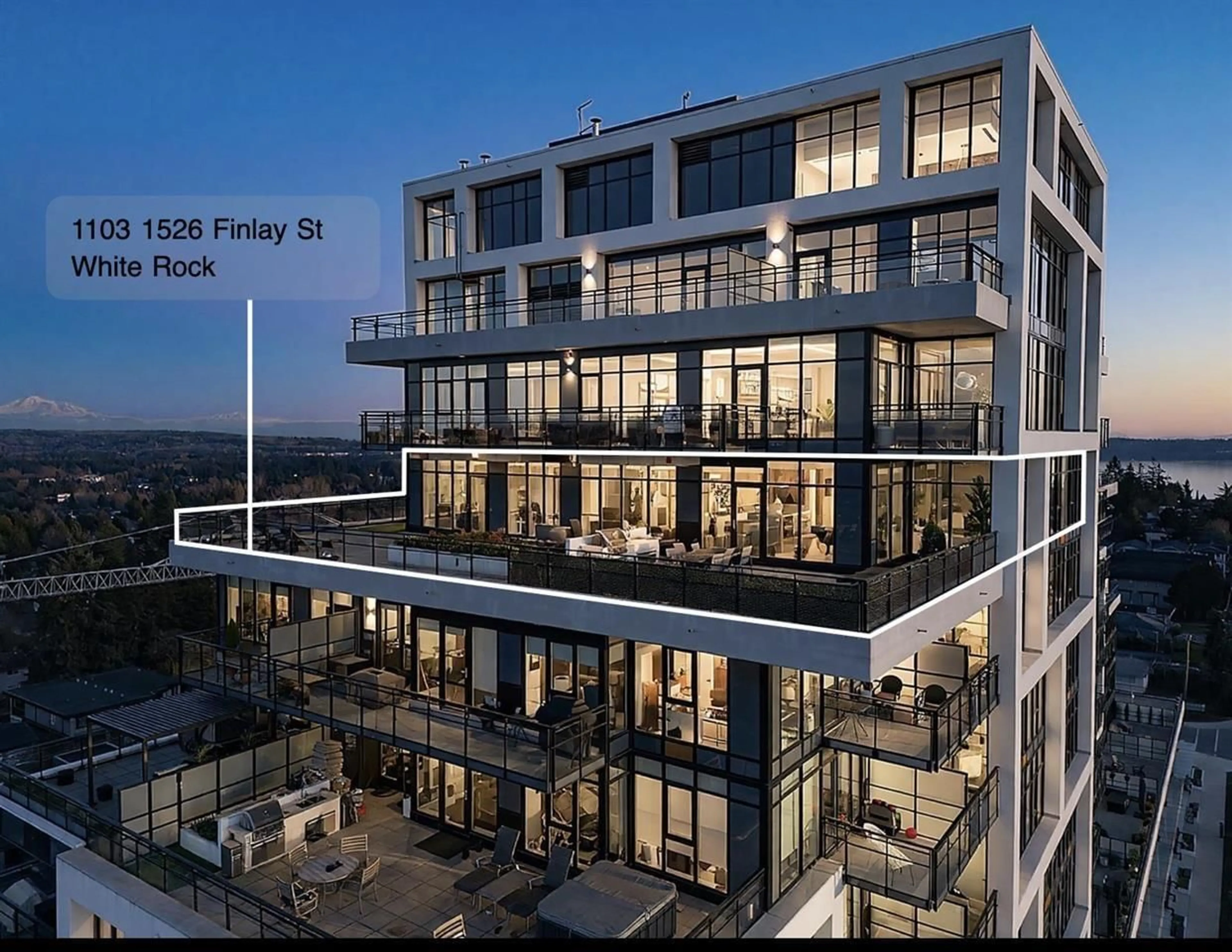 Indoor foyer for 1103 - 1526 FINLAY STREET, White Rock British Columbia V4B4L9