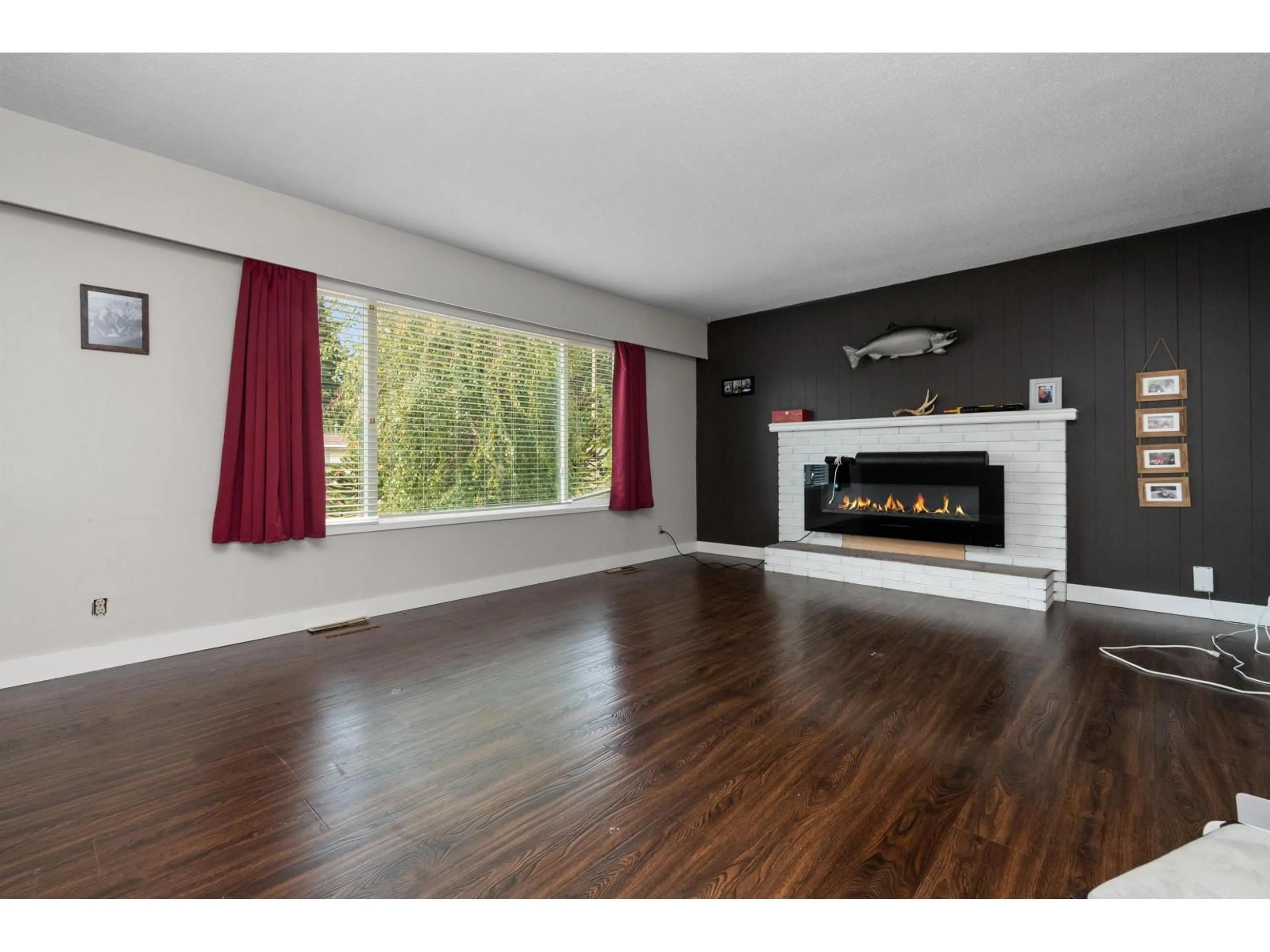 Unknown for 6890 CENTENNIAL DRIVE, Chilliwack British Columbia V2R1J7