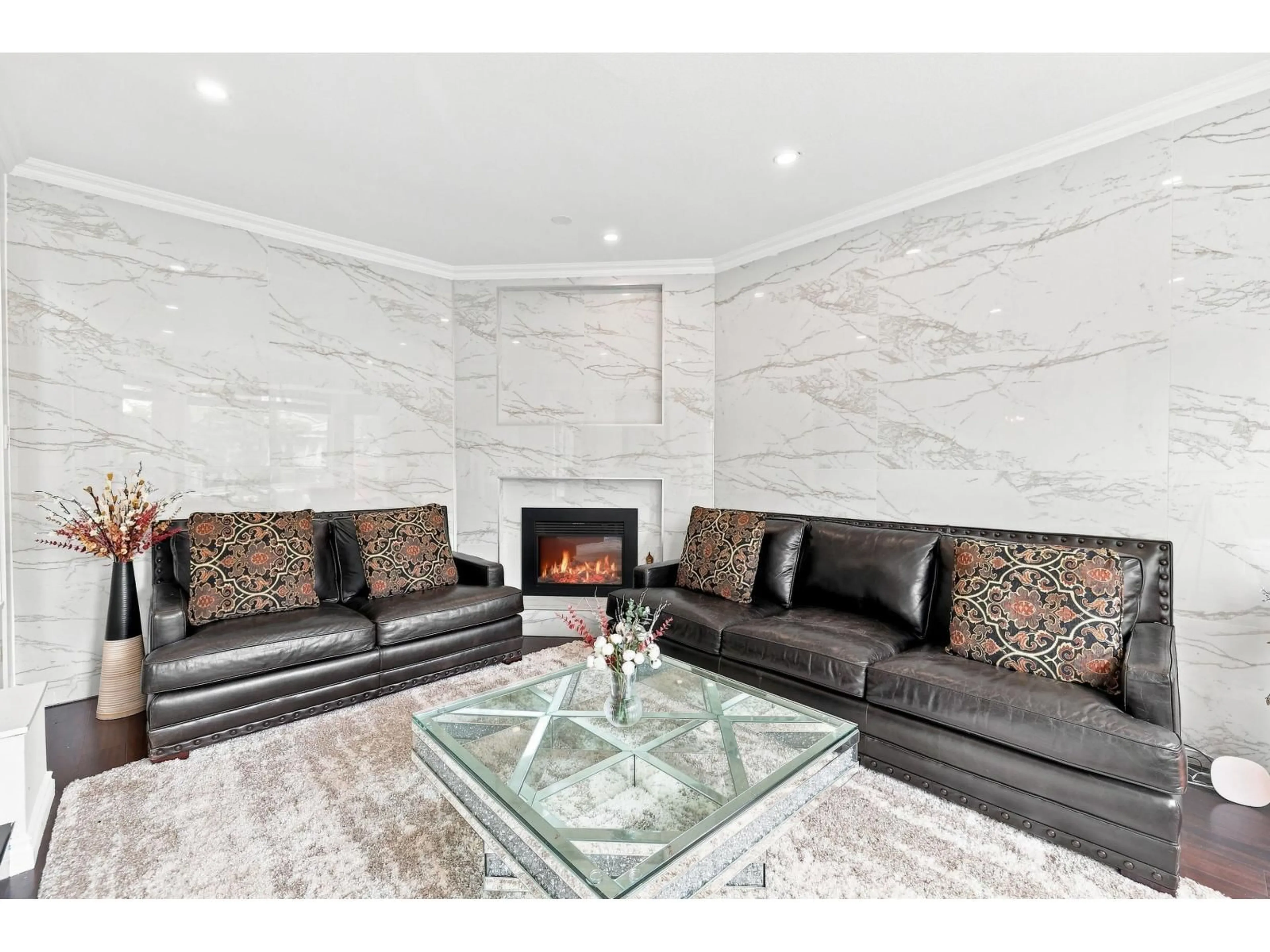 Living room with furniture, ceramic/tile floor for 8676 146A STREET, Surrey British Columbia V3S6N7