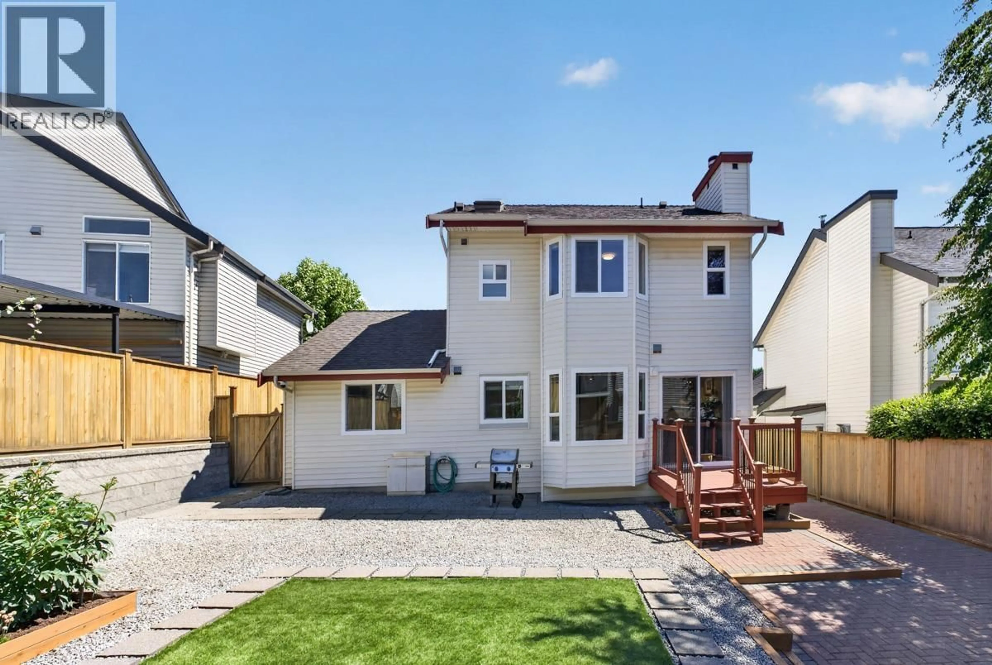 A pic from outside/outdoor area/front of a property/back of a property/a pic from drone, street for 290 SANTIAGO STREET, Coquitlam British Columbia V3K6R3