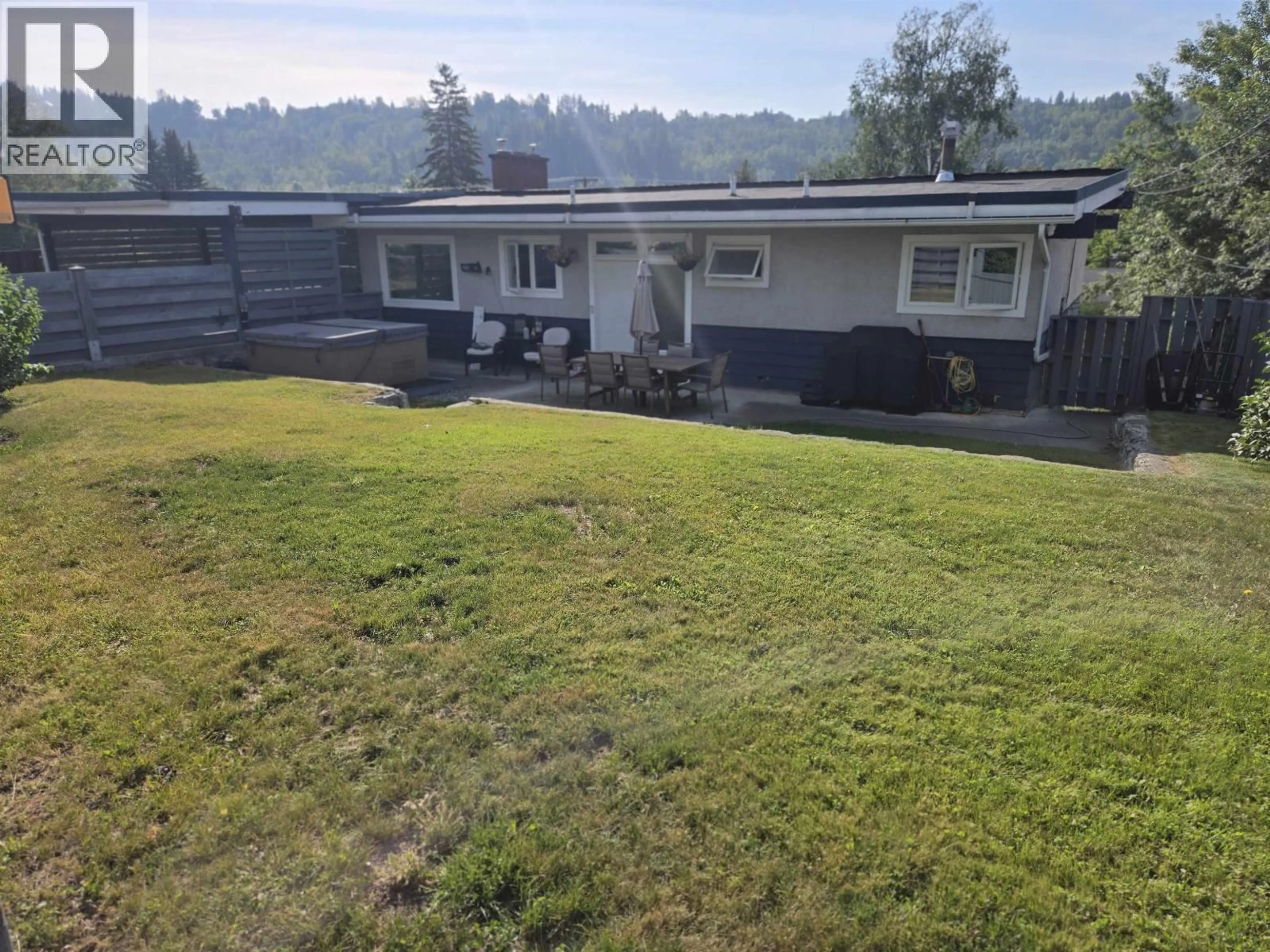 A pic from outside/outdoor area/front of a property/back of a property/a pic from drone, mountain view for 1263 JOHNSTON AVENUE, Quesnel British Columbia V2J3C6