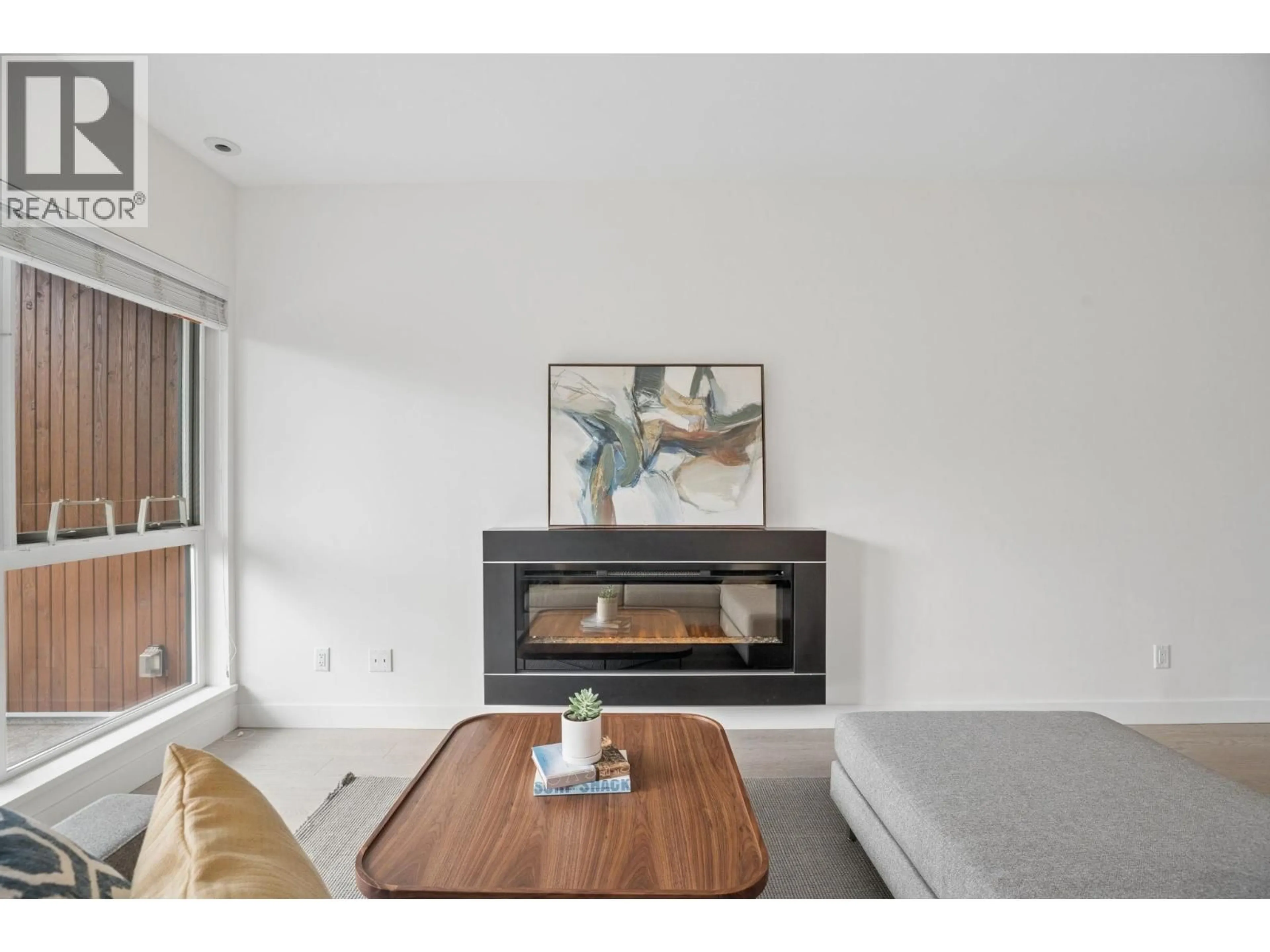 Living room with furniture, unknown for 16 - 3596 SALAL DRIVE, North Vancouver British Columbia V7G0A9